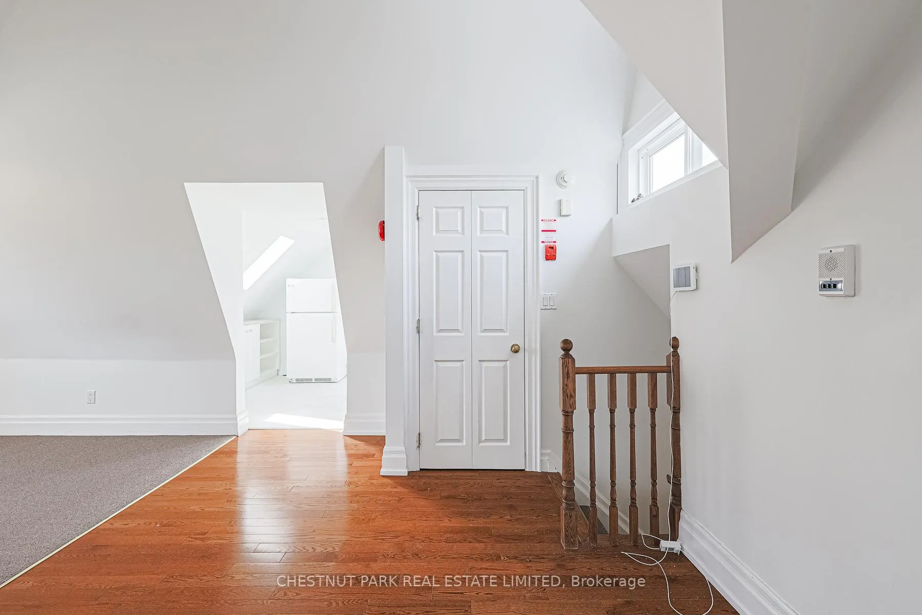 Photo 4 of Unit 4, 74 South Drive, Toronto, Rosedale-Moore Park — HOMEH