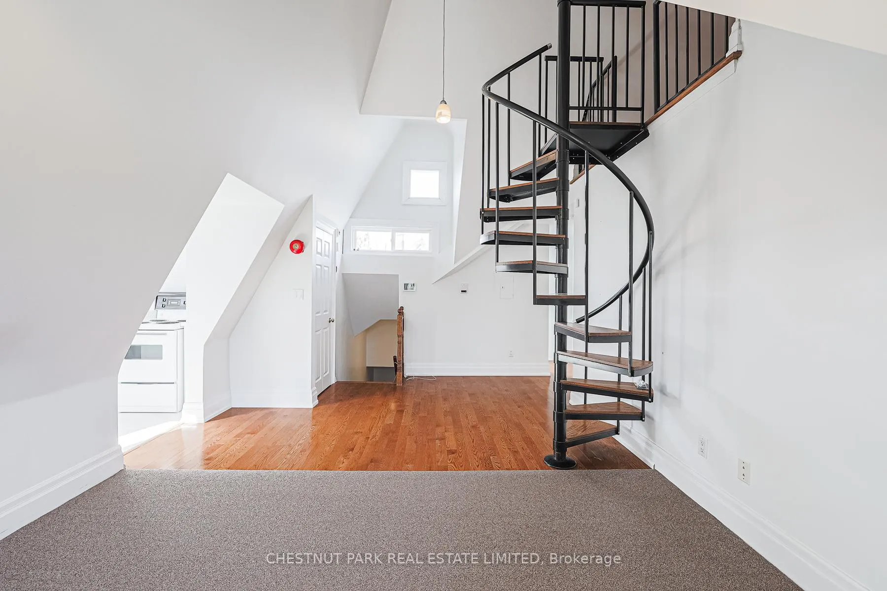 Photo 7 of Unit 4, 74 South Drive, Toronto, Rosedale-Moore Park — HOMEH