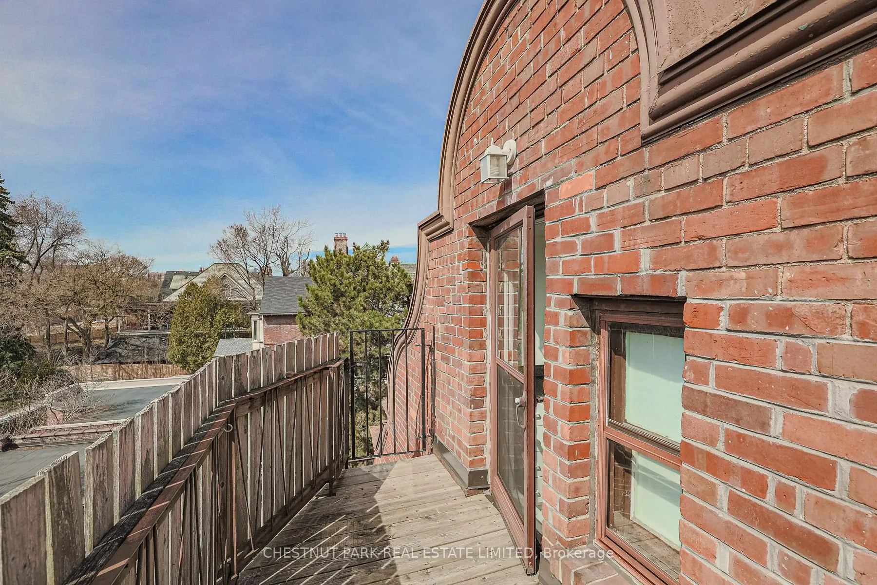 Photo 11 of Unit 4, 74 South Drive, Toronto, Rosedale-Moore Park — HOMEH