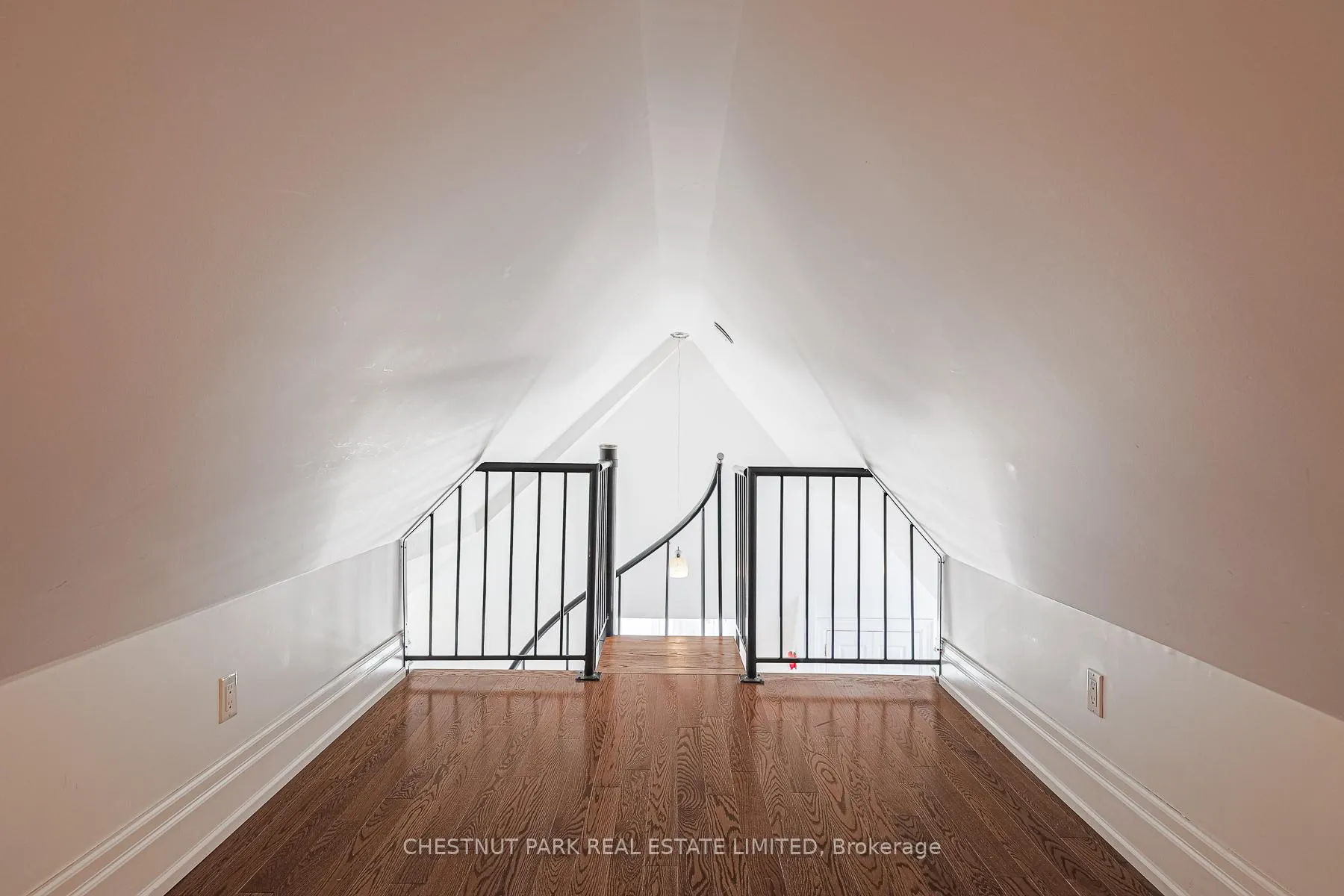 Photo 23 of Unit 4, 74 South Drive, Toronto, Rosedale-Moore Park — HOMEH