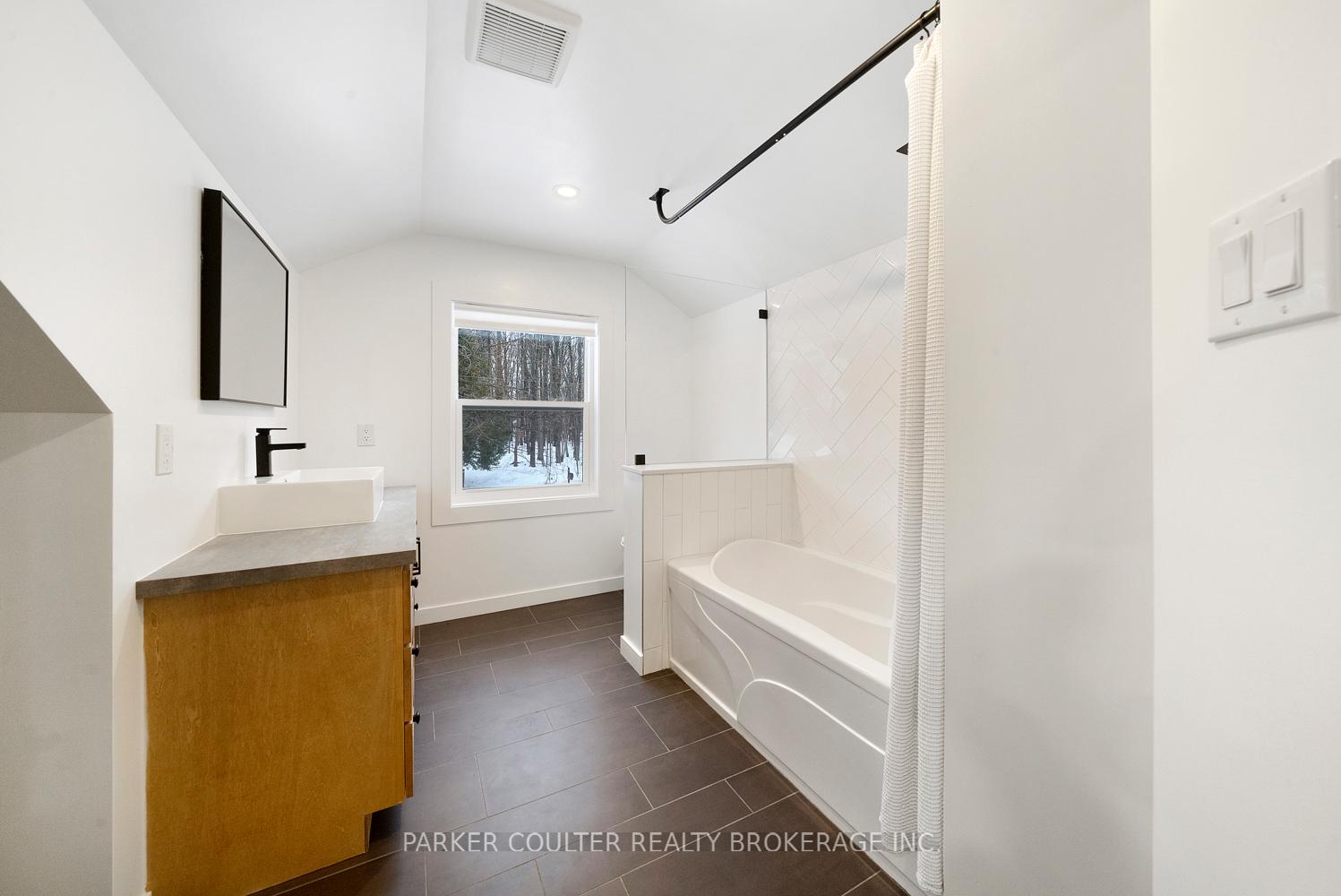 Photo 26 of 1739 Sandhill Road, Tay, Rural Tay — HOMEH