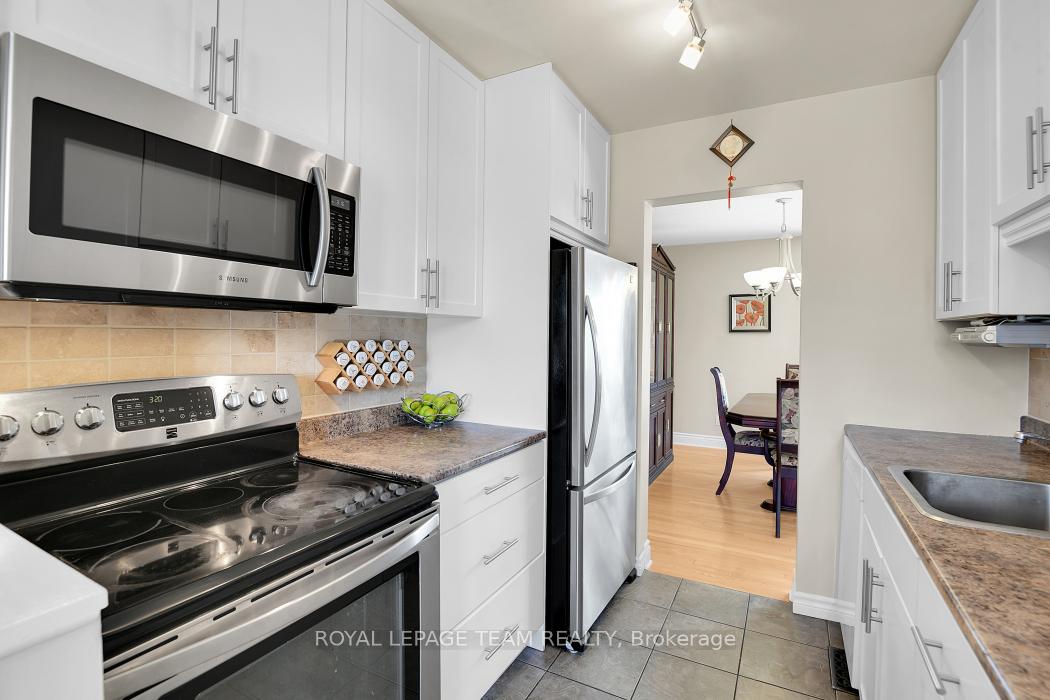 Photo 11 of 101 Dalehurst Drive, Ottawa, Tanglewood — HOMEH