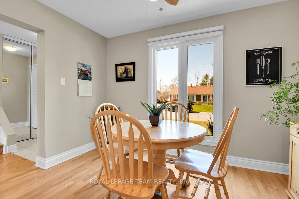 Photo 13 of 101 Dalehurst Drive, Ottawa, Tanglewood — HOMEH