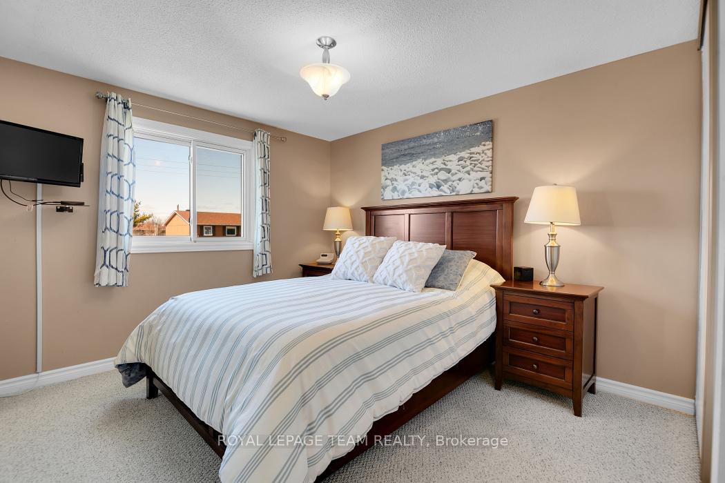 Photo 17 of 101 Dalehurst Drive, Ottawa, Tanglewood — HOMEH