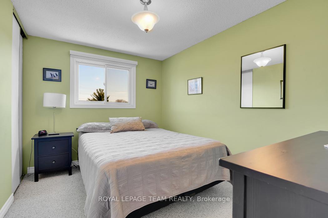 Photo 20 of 101 Dalehurst Drive, Ottawa, Tanglewood — HOMEH