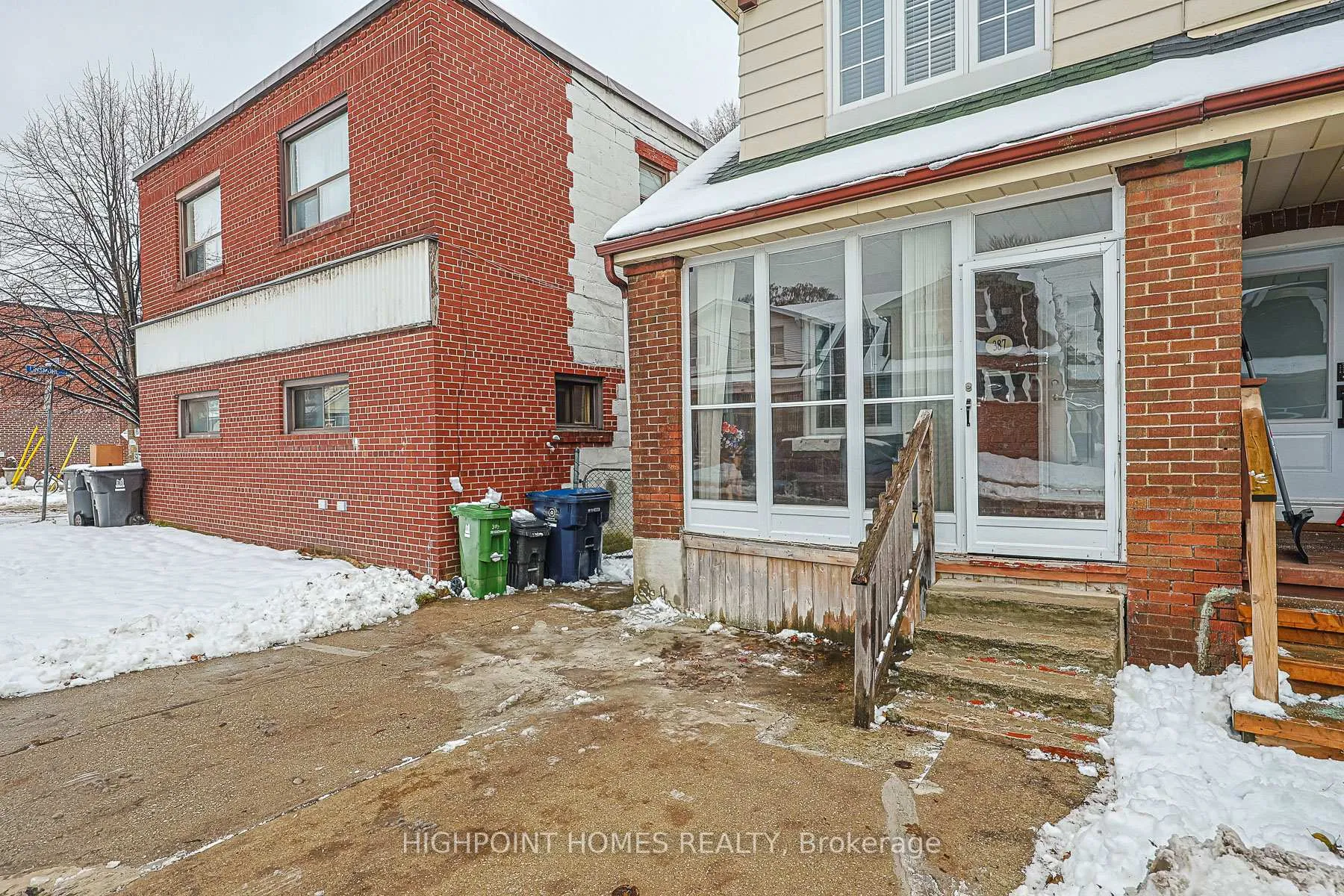 Photo 2 of 387 Sammon Avenue, Toronto, Danforth Village-East York — HOMEH