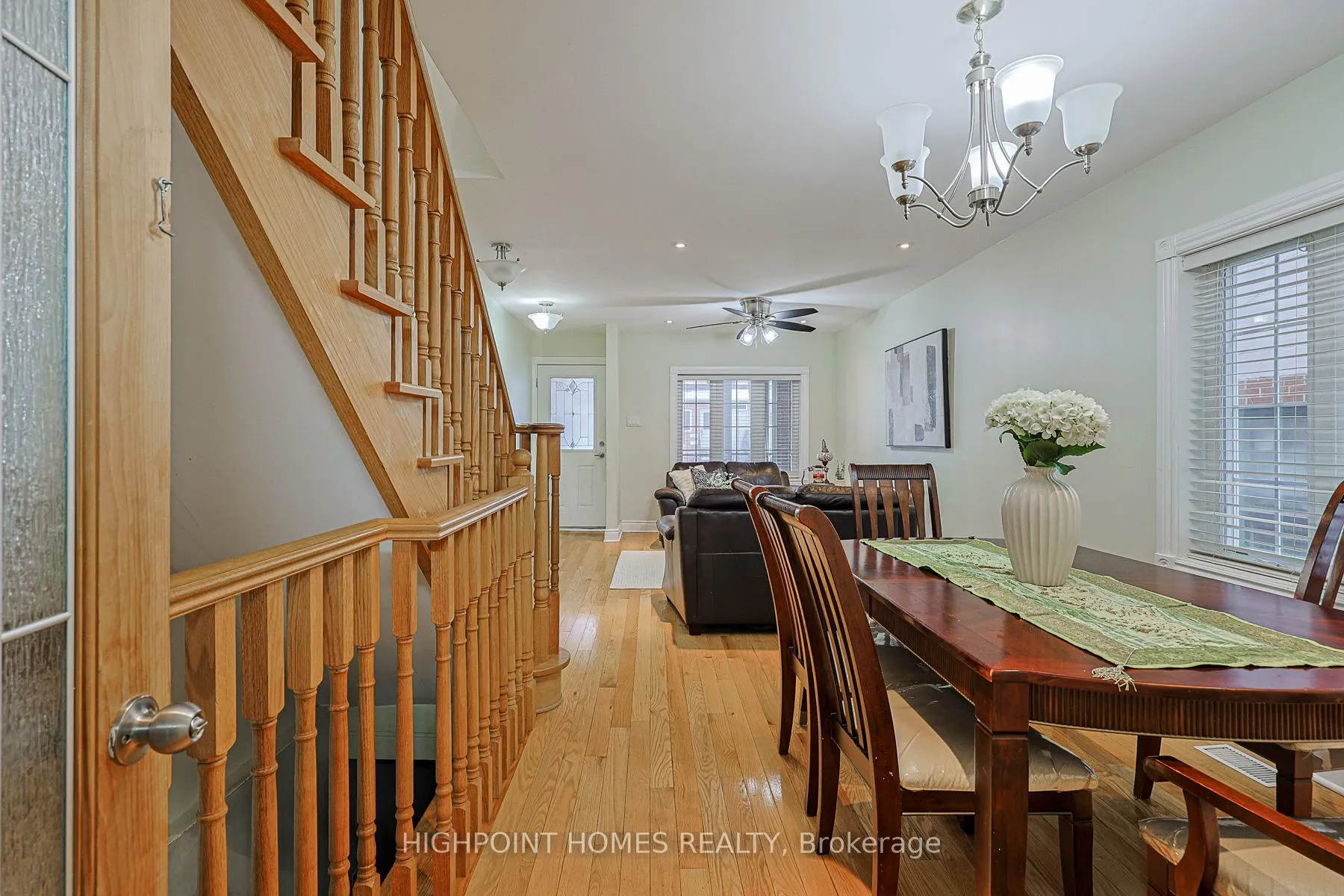 Photo 12 of 387 Sammon Avenue, Toronto, Danforth Village-East York — HOMEH