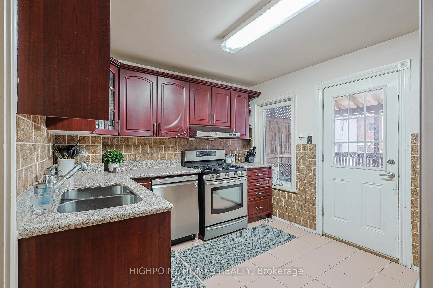 Photo 14 of 387 Sammon Avenue, Toronto, Danforth Village-East York — HOMEH