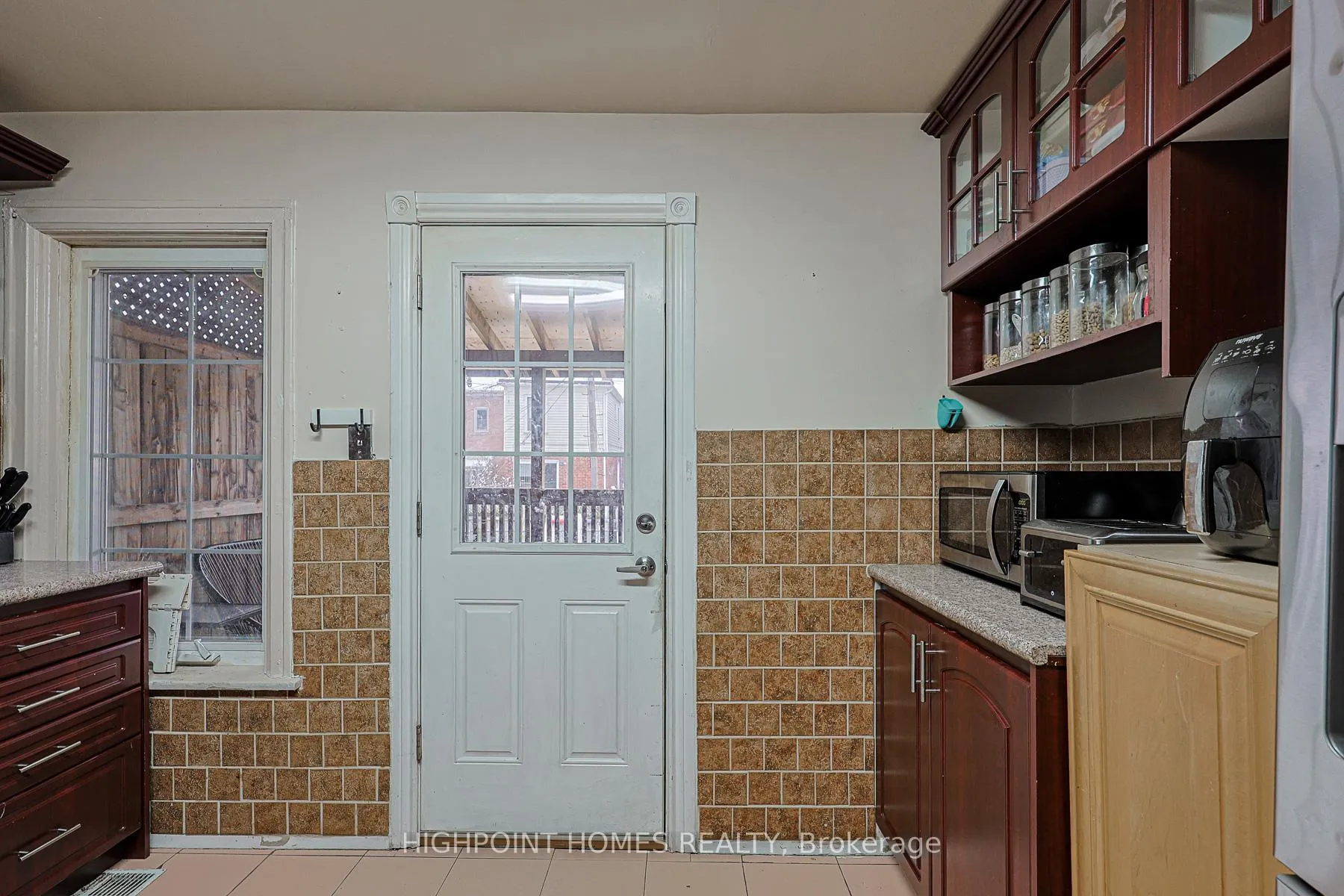 Photo 17 of 387 Sammon Avenue, Toronto, Danforth Village-East York — HOMEH