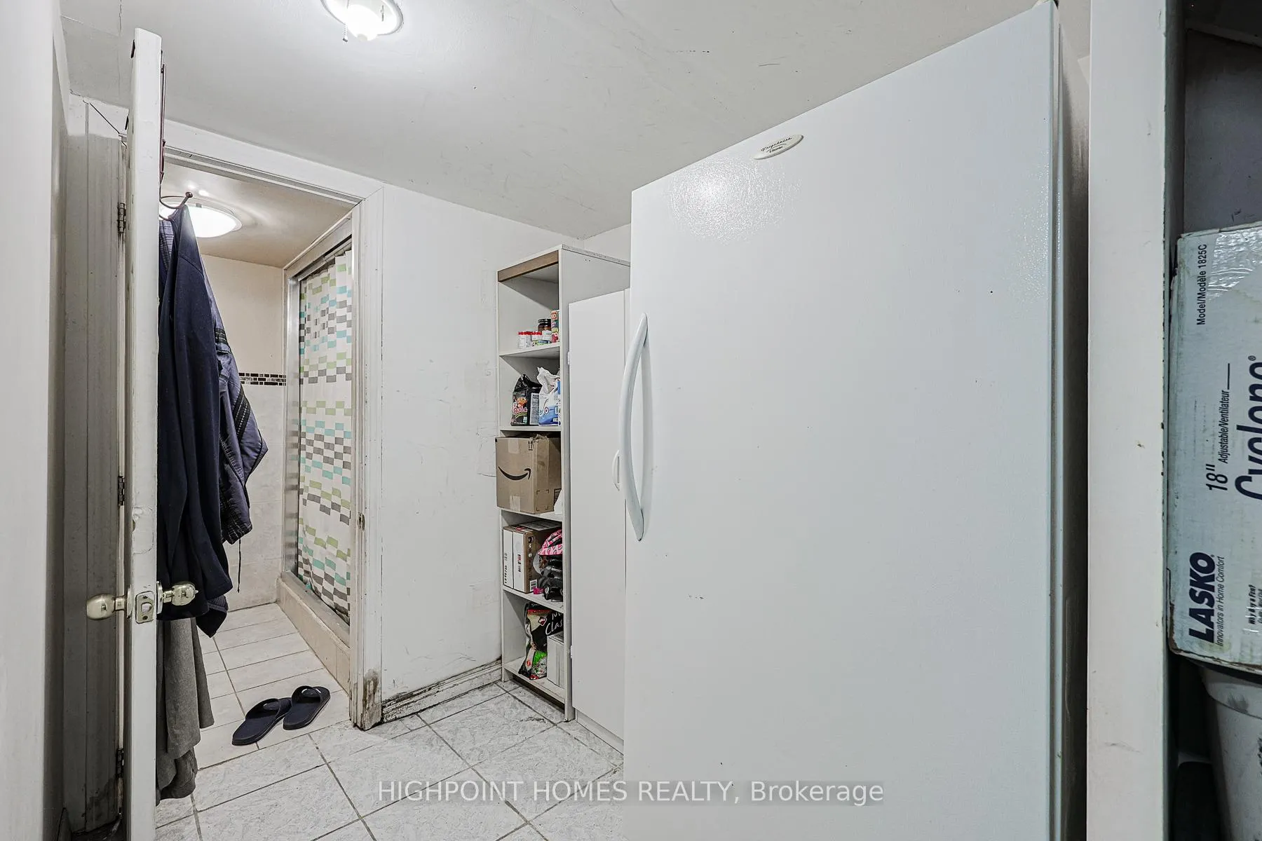 Photo 35 of 387 Sammon Avenue, Toronto, Danforth Village-East York — HOMEH