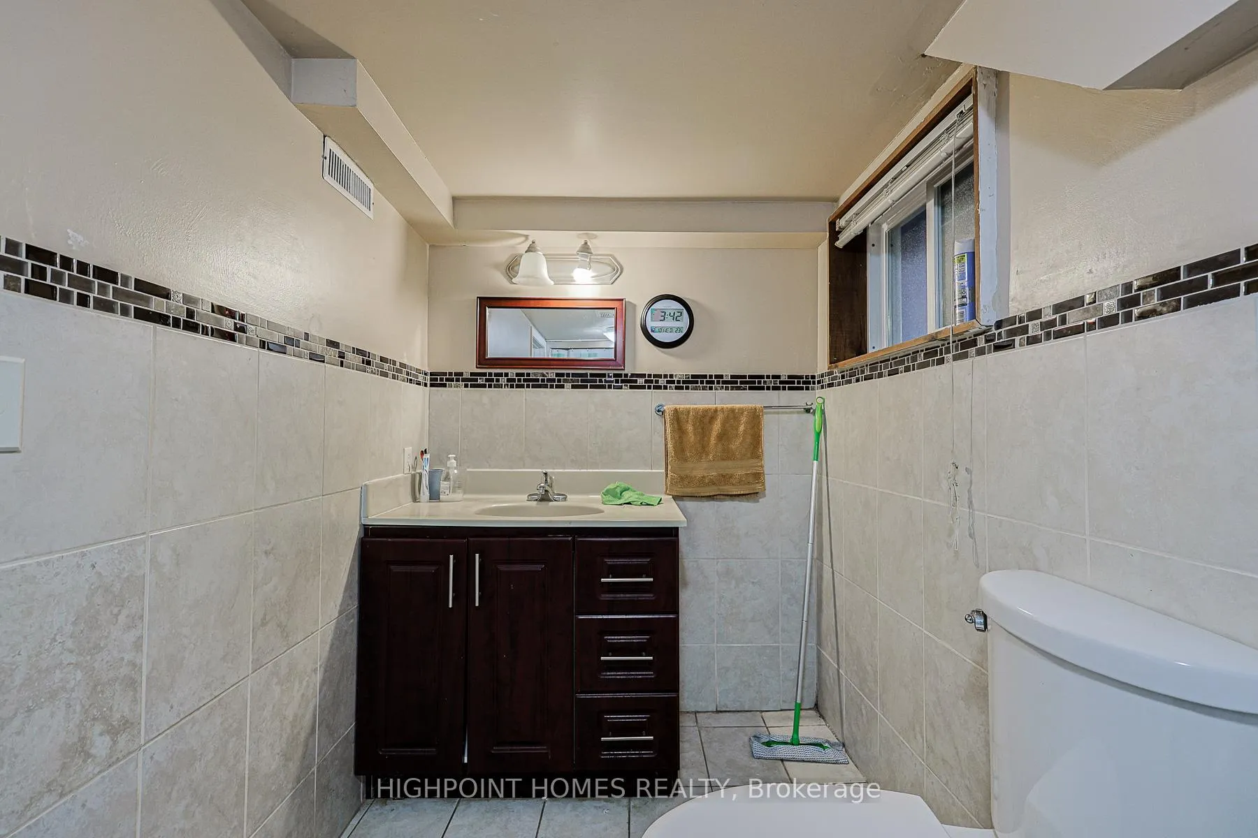 Photo 36 of 387 Sammon Avenue, Toronto, Danforth Village-East York — HOMEH