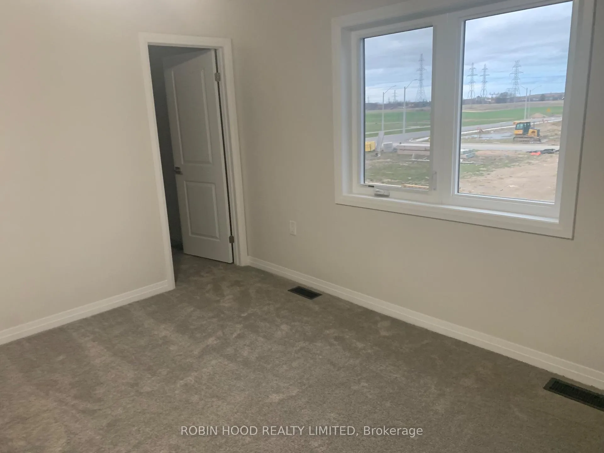 Photo 13 of 8 Barker Parkway, Thorold, Rolling Meadows — HOMEH