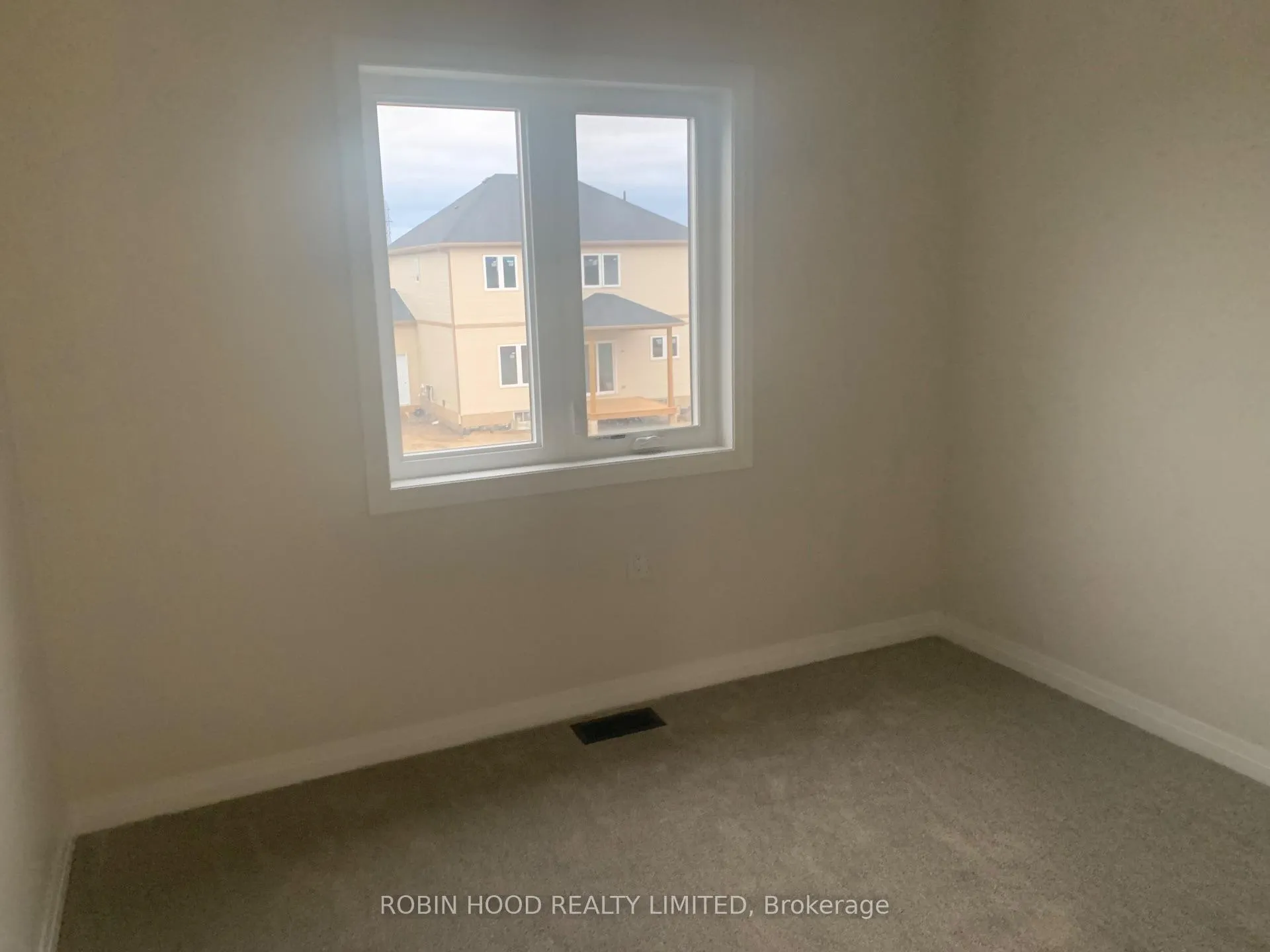 Photo 17 of 8 Barker Parkway, Thorold, Rolling Meadows — HOMEH