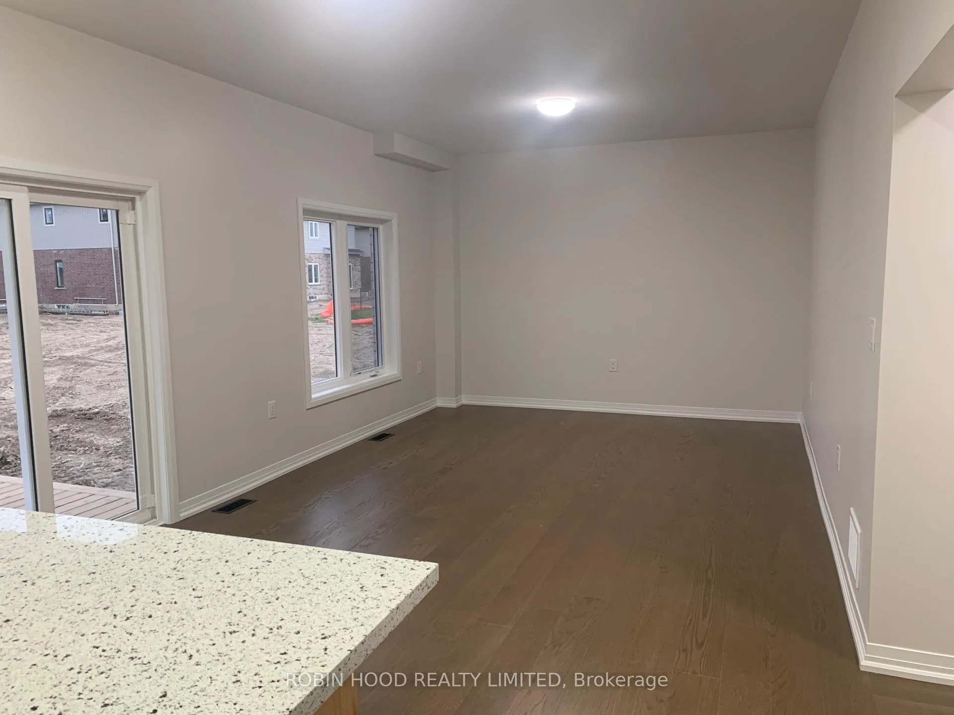 Photo 19 of 8 Barker Parkway, Thorold, Rolling Meadows — HOMEH