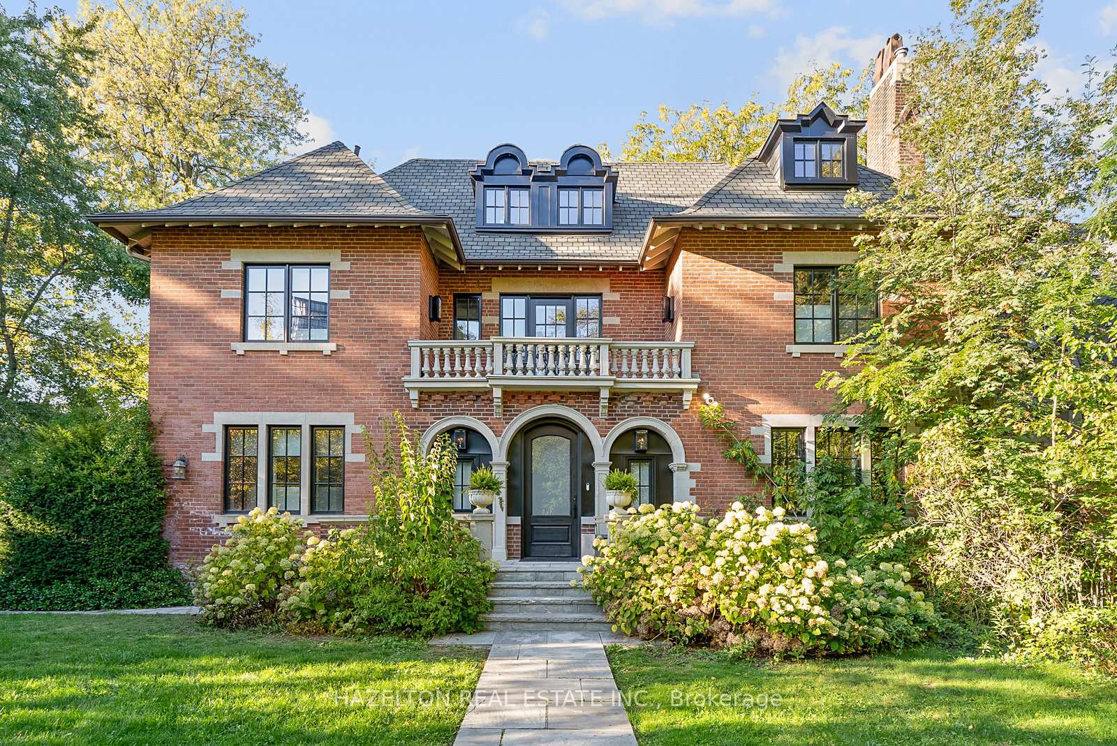 Front of 62 Maple Avenue