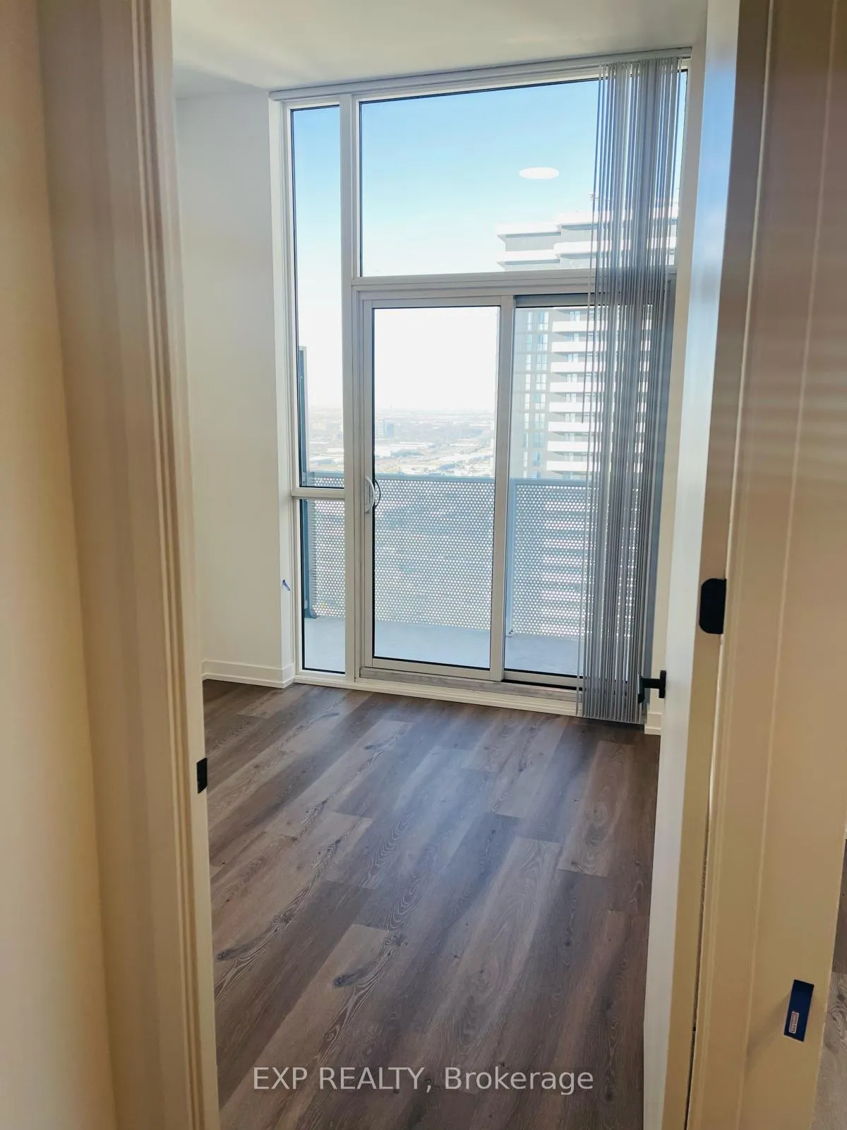 Photo 4 of Unit PH2, 28 Interchange Way, Vaughan, Vaughan Corporate Centre — HOMEH