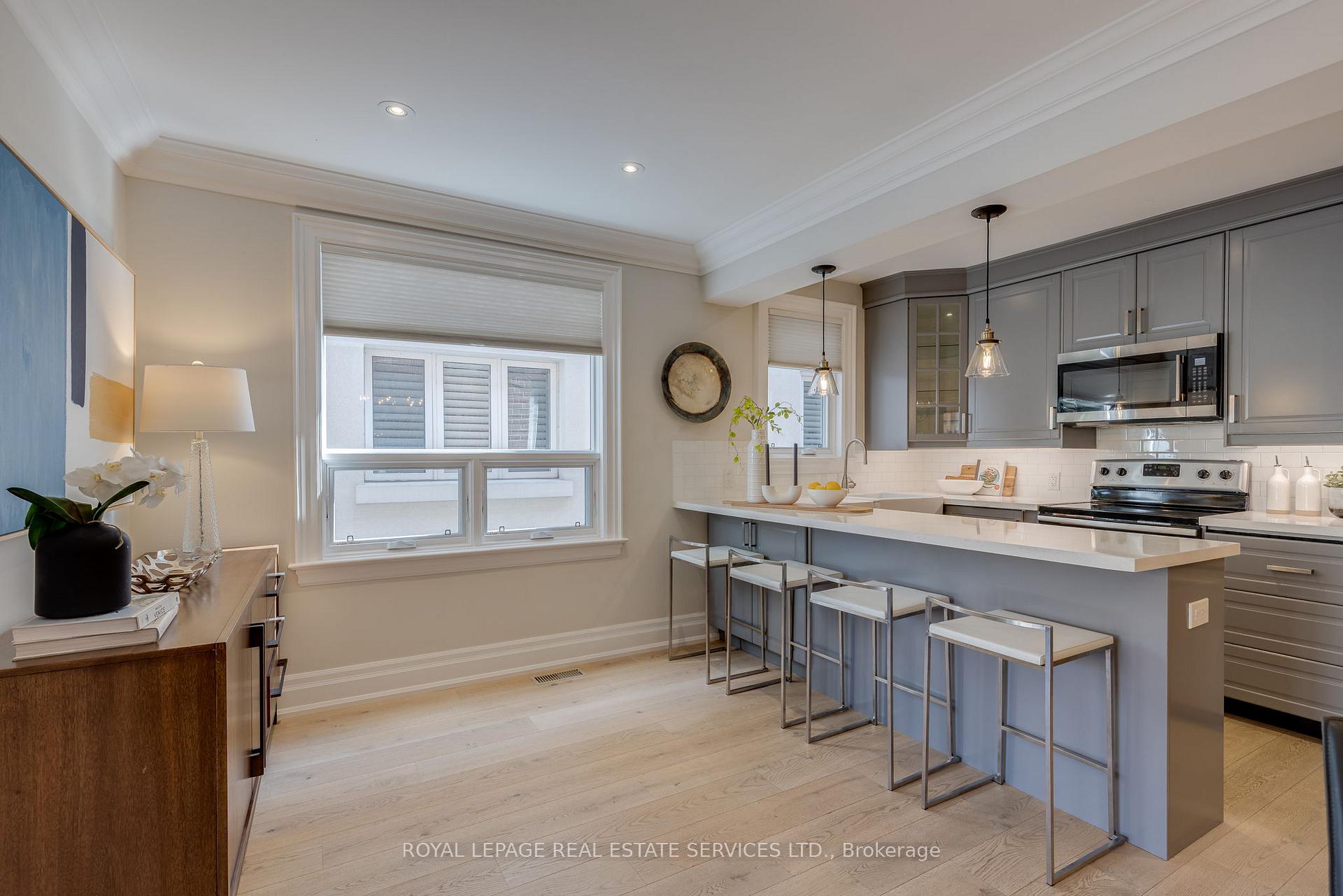 Photo 12 of 775 Millwood Road, Toronto, Leaside — HOMEH