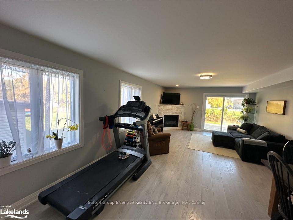 Photo 5 of 37 Ash Street, Tay, Waubaushene — HOMEH