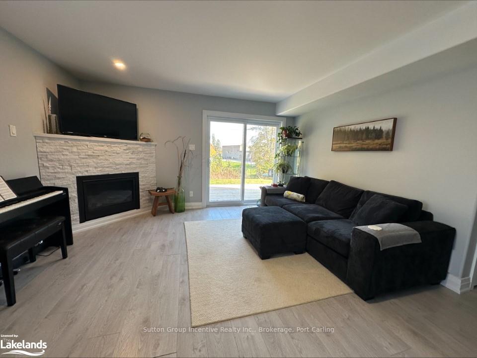 Photo 7 of 37 Ash Street, Tay, Waubaushene — HOMEH