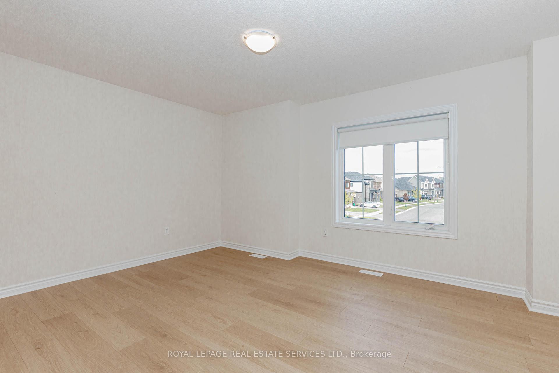 Photo 28 of 96 Explorer Way W, Thorold, Rolling Meadows — HOMEH