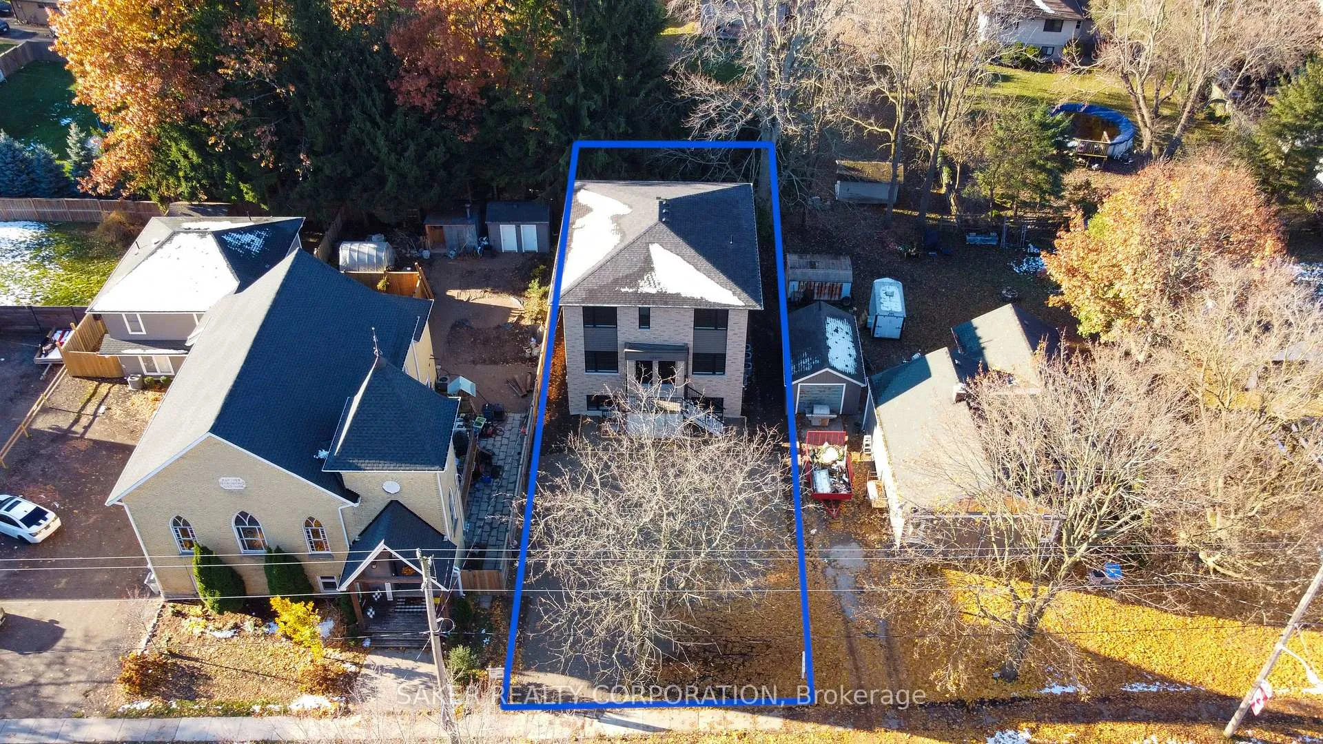 Photo 2 of 22399 Adelaide Road, Strathroy-Caradoc, Mount Brydges — HOMEH