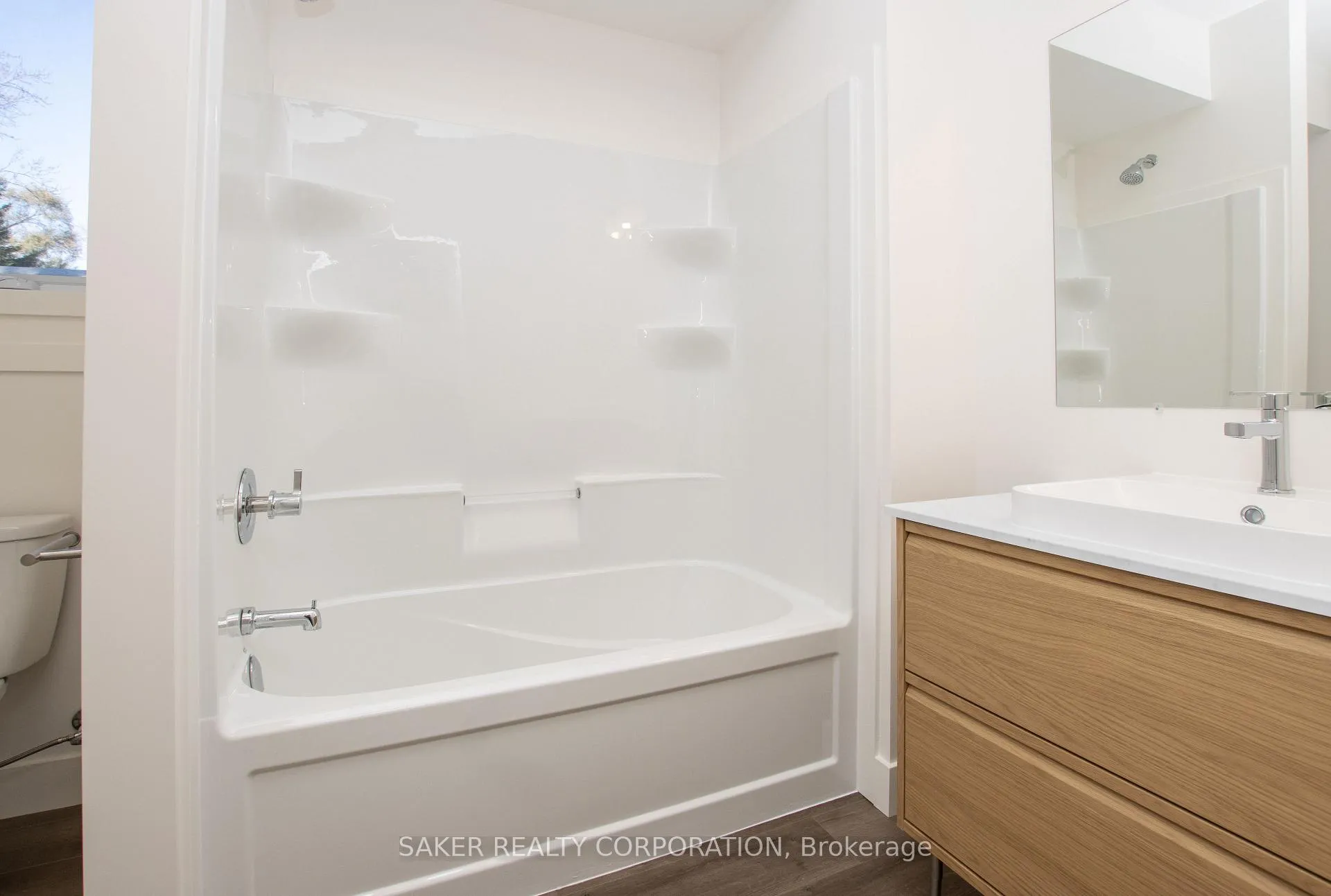 Photo 20 of 22399 Adelaide Road, Strathroy-Caradoc, Mount Brydges — HOMEH