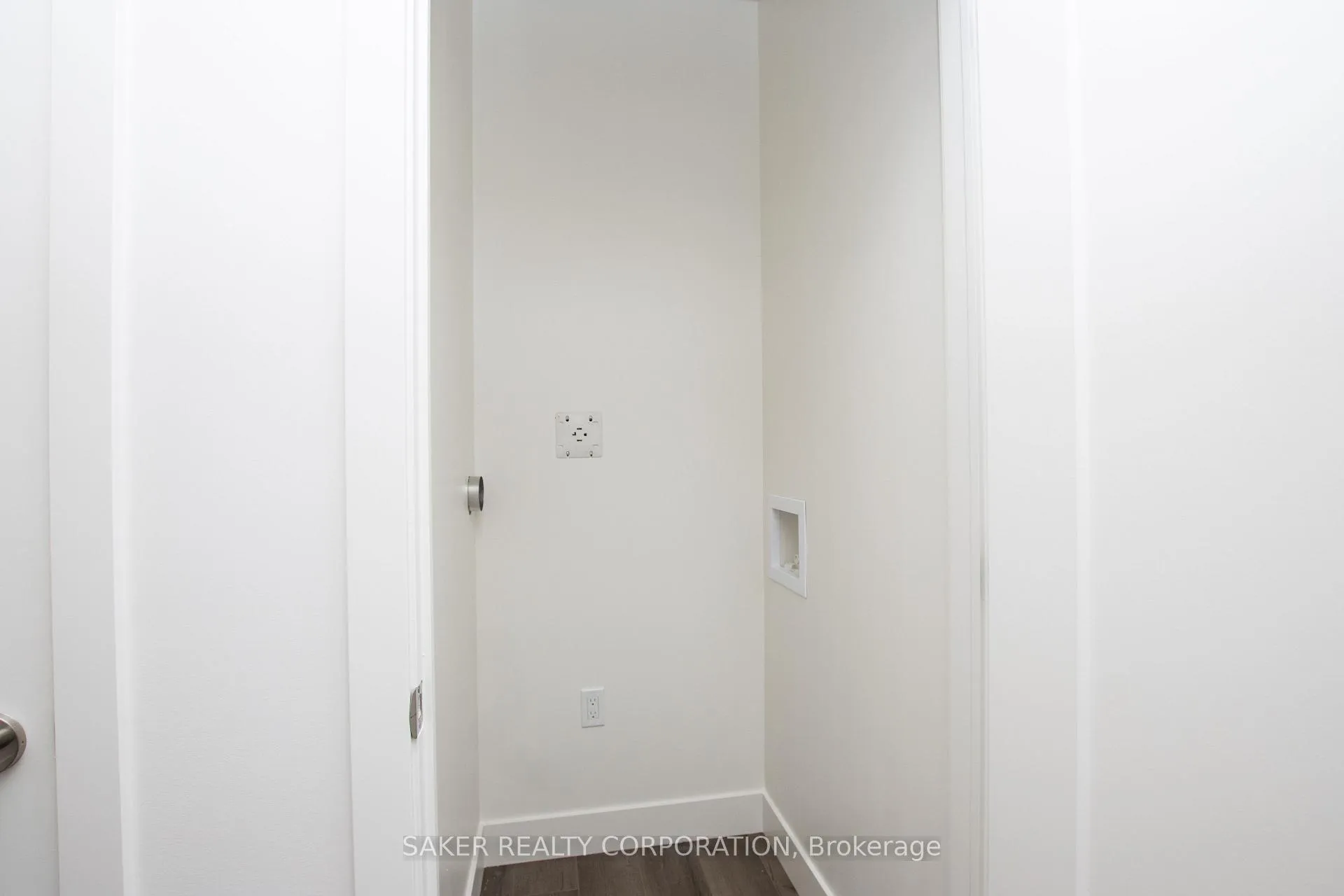 Photo 27 of 22399 Adelaide Road, Strathroy-Caradoc, Mount Brydges — HOMEH