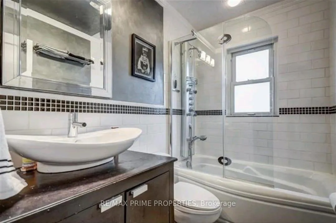 Photo 7 of 37 Marilyn Crescent, Toronto, O'Connor-Parkview — HOMEH
