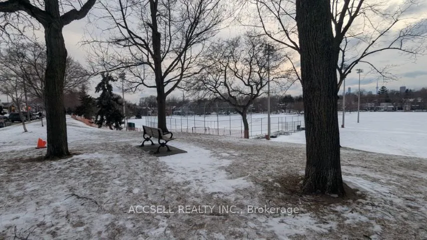 Photo 5 of 177 Greenwood Avenue, Toronto, Greenwood-Coxwell — HOMEH