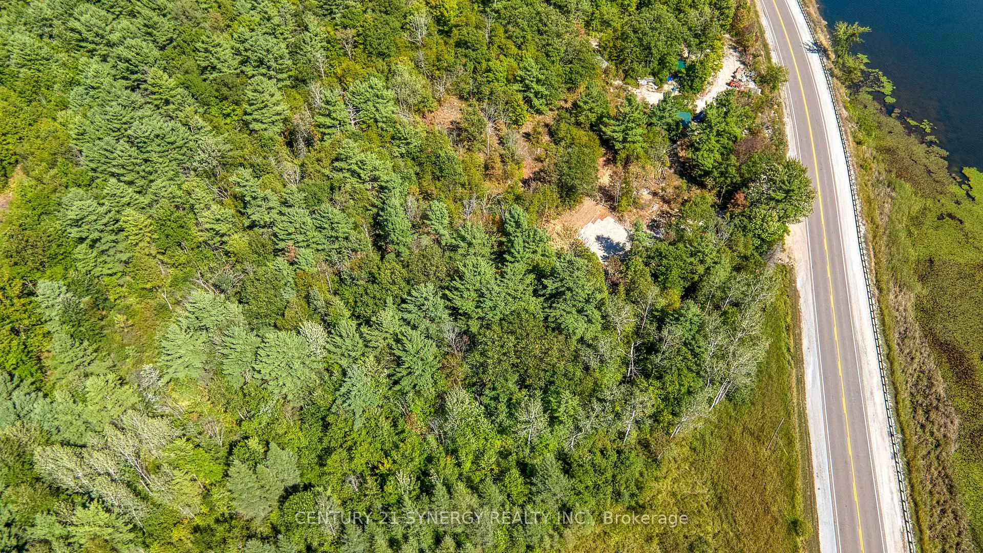 Photo 3 of 21518 highway 7, Tay Valley, Bathurst/Burgess & Sherbrooke (South Sherbrooke) Twp — HOMEH