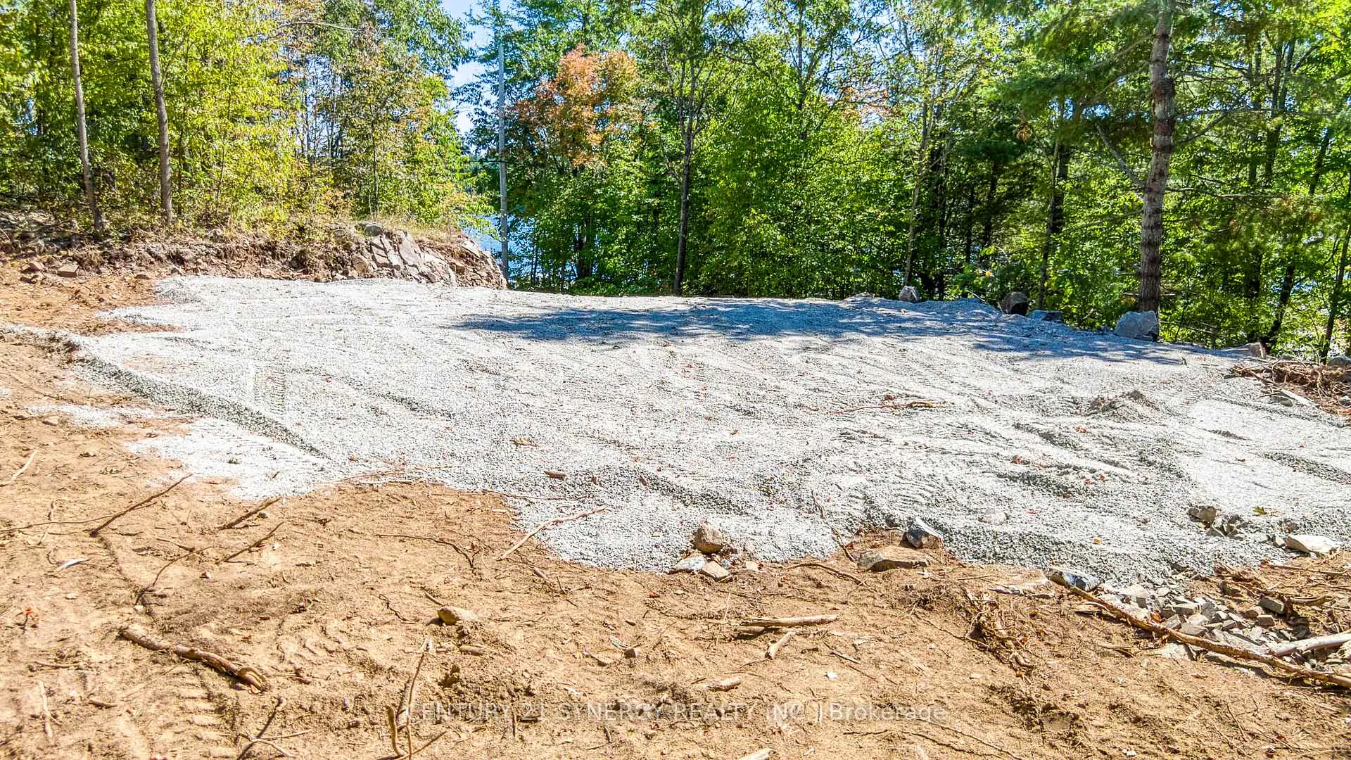 Photo 6 of 21518 highway 7, Tay Valley, Bathurst/Burgess & Sherbrooke (South Sherbrooke) Twp — HOMEH