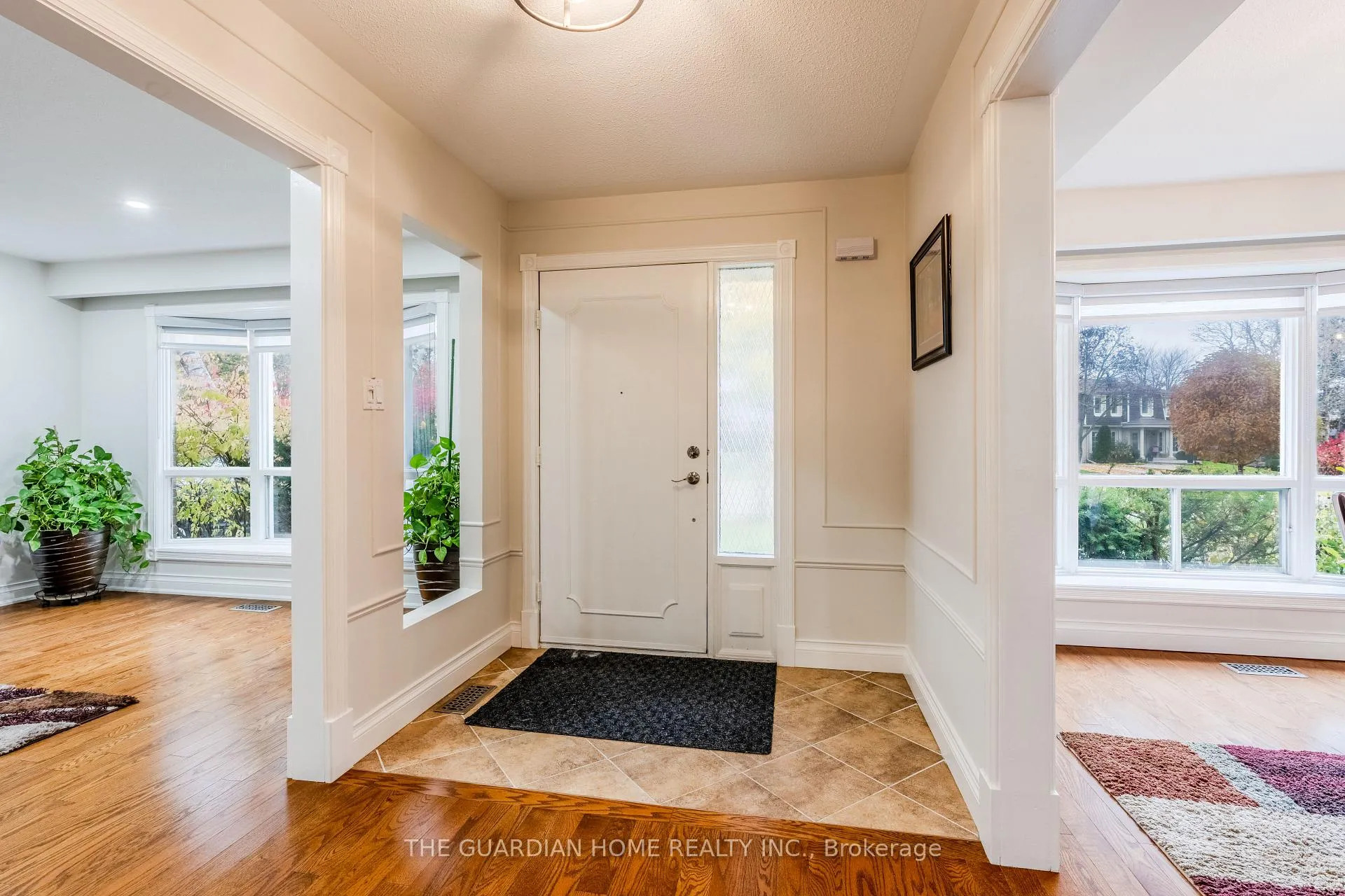 Photo 4 of 40 Sir Gawaine Place, Markham, Markham Village — HOMEH