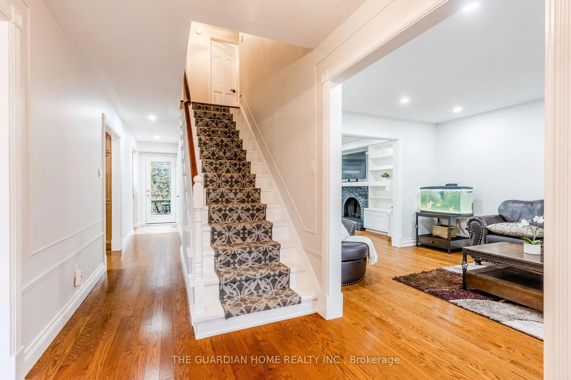 Photo 5 of 40 Sir Gawaine Place, Markham, Markham Village — HOMEH
