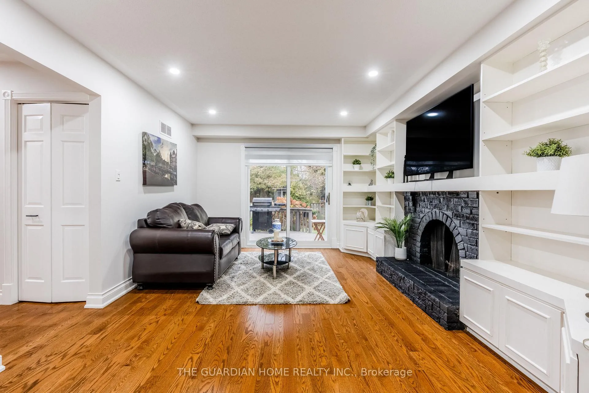 Photo 8 of 40 Sir Gawaine Place, Markham, Markham Village — HOMEH