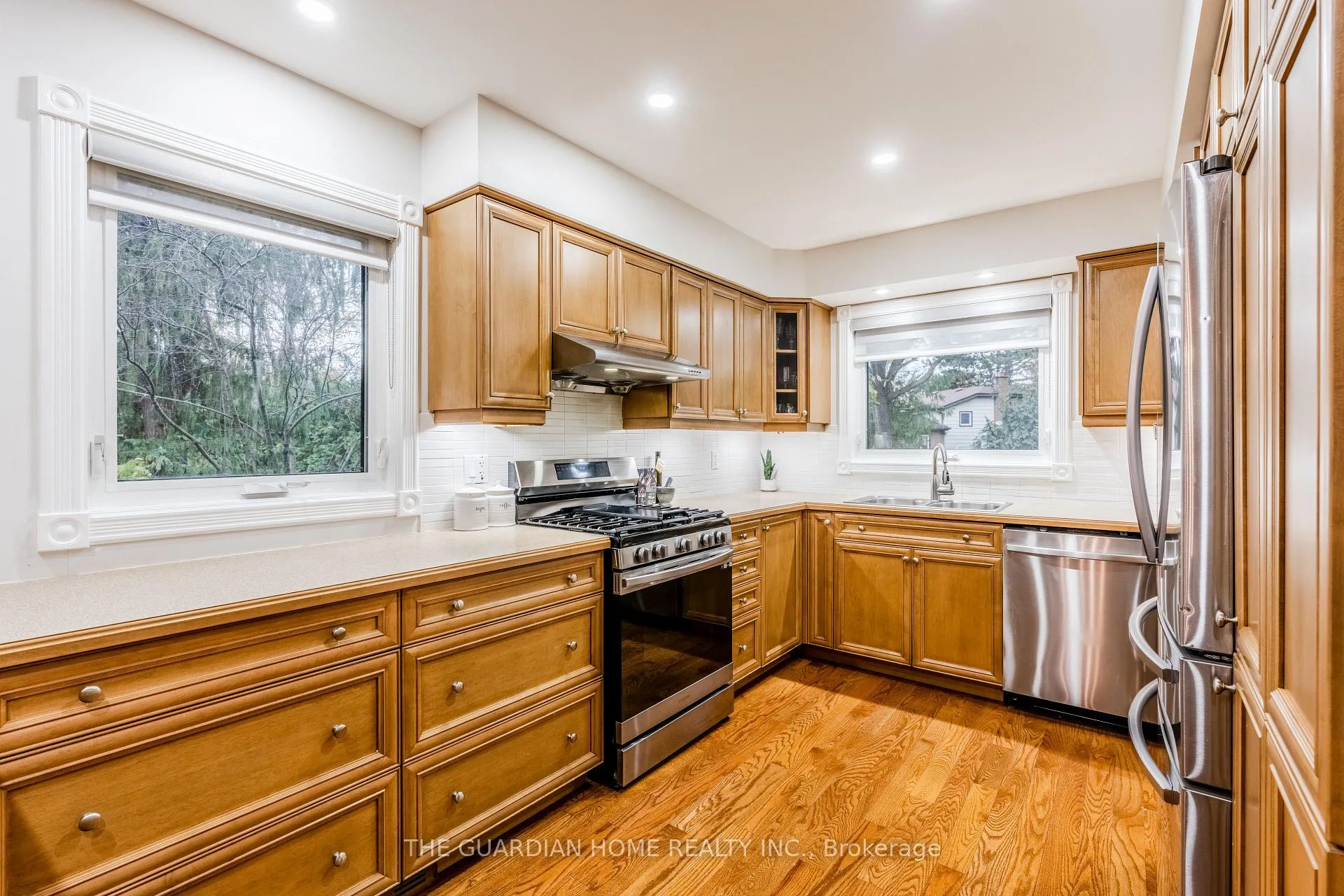 Photo 13 of 40 Sir Gawaine Place, Markham, Markham Village — HOMEH