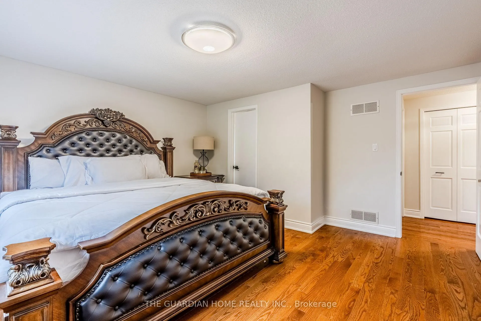 Photo 25 of 40 Sir Gawaine Place, Markham, Markham Village — HOMEH