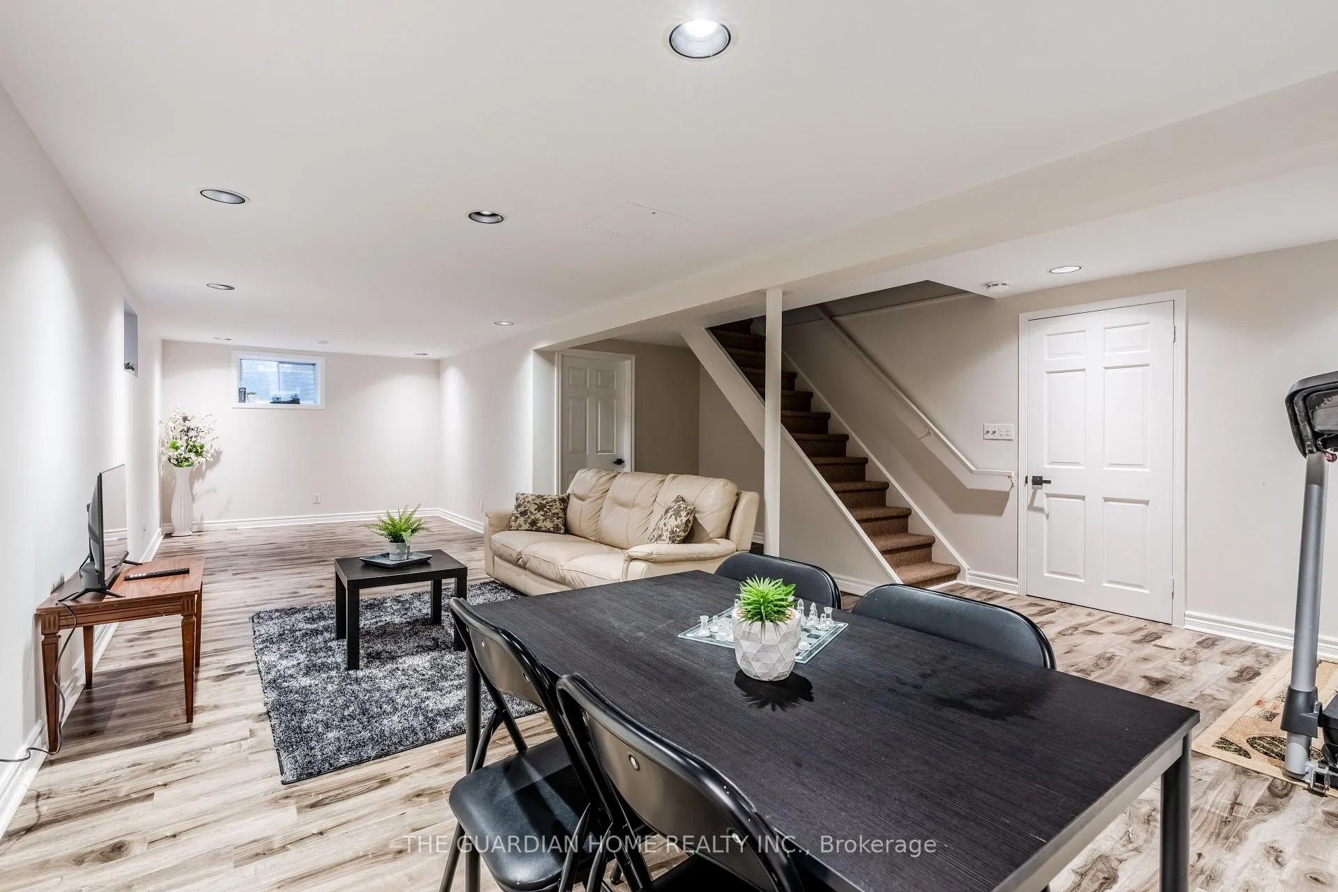 Photo 28 of 40 Sir Gawaine Place, Markham, Markham Village — HOMEH