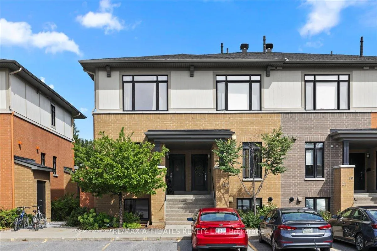 Photo 1 of Unit 3, 23 Bergeron Private, Ottawa, Chapel Hill — HOMEH