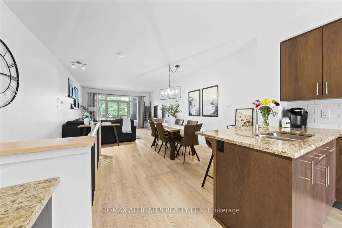 Photo 3 of Unit 3, 23 Bergeron Private, Ottawa, Chapel Hill — HOMEH