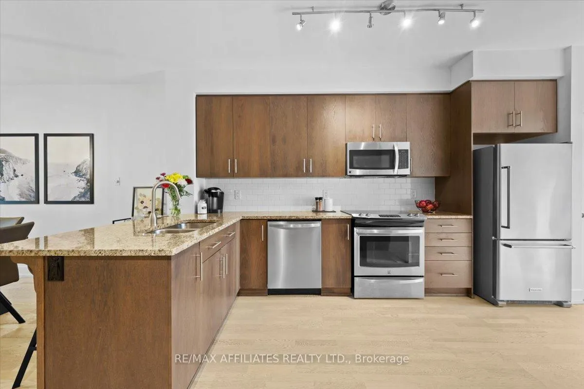 Photo 5 of Unit 3, 23 Bergeron Private, Ottawa, Chapel Hill — HOMEH