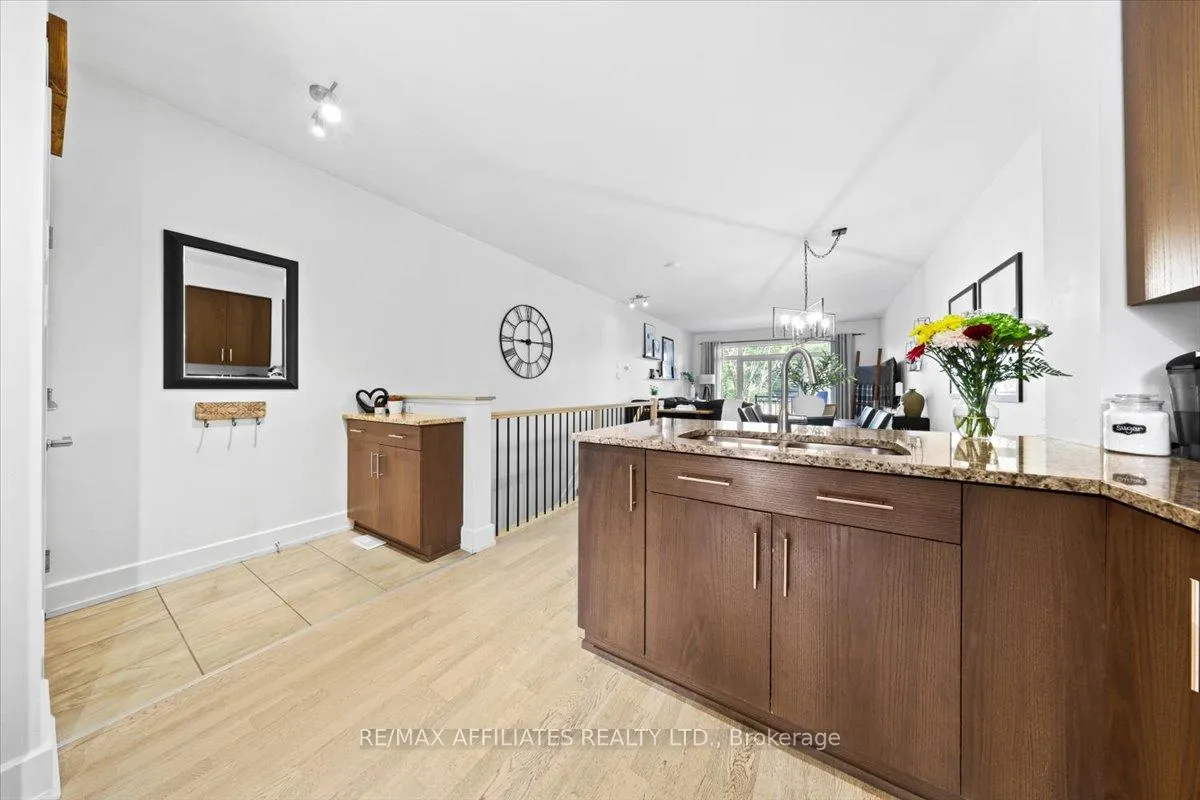 Photo 7 of Unit 3, 23 Bergeron Private, Ottawa, Chapel Hill — HOMEH