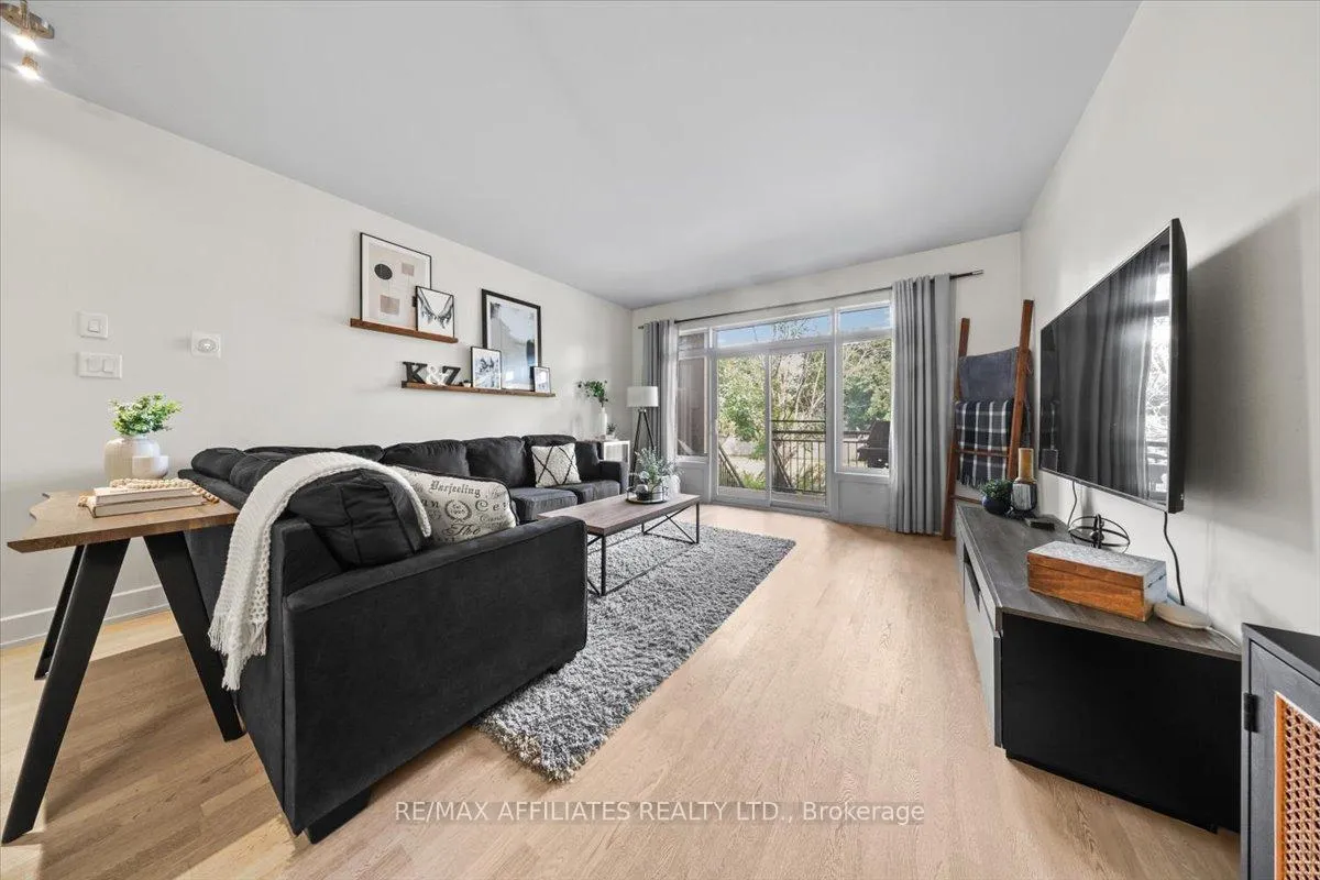 Photo 13 of Unit 3, 23 Bergeron Private, Ottawa, Chapel Hill — HOMEH