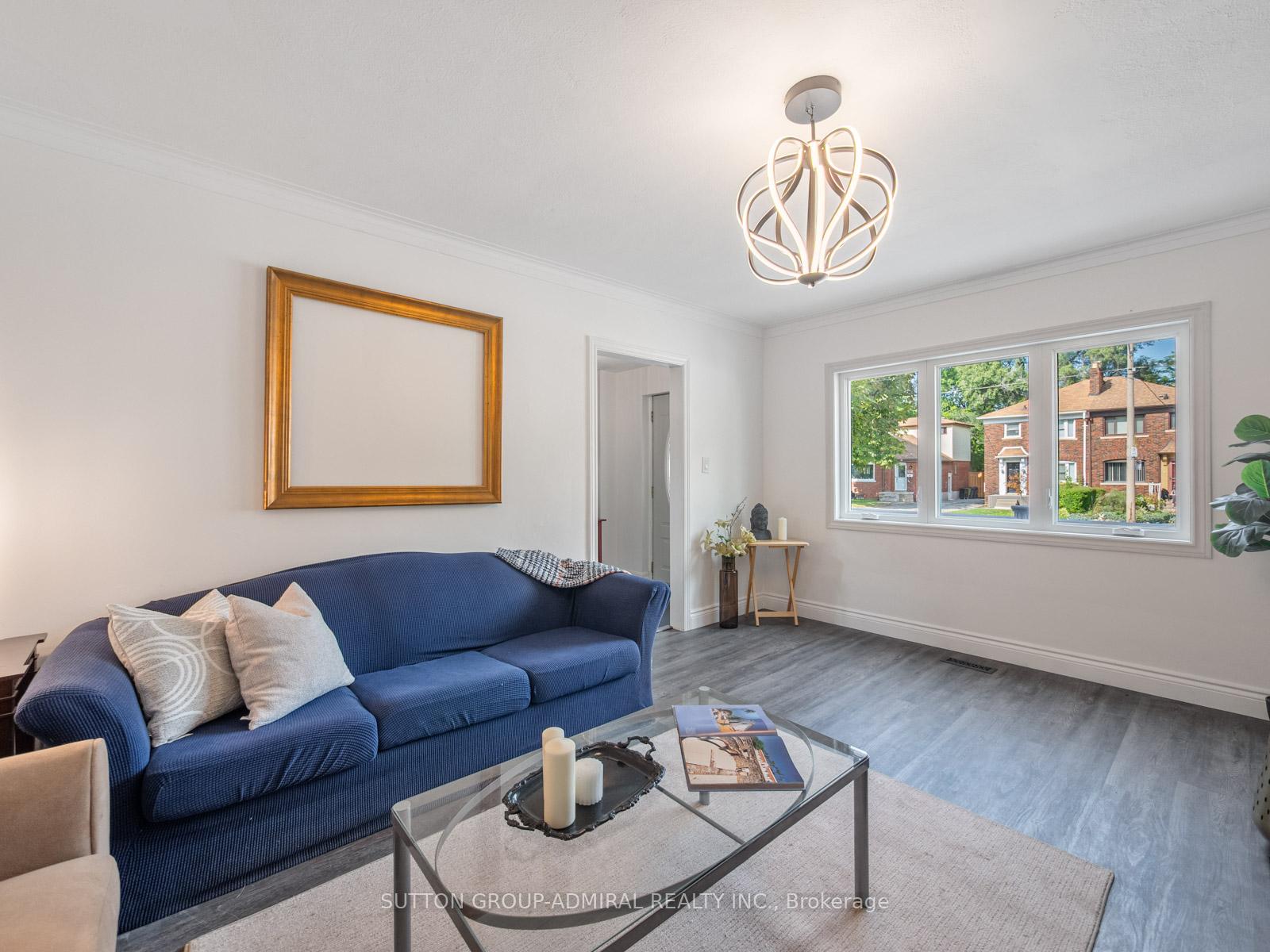Photo 5 of 759 Eglinton Avenue E, Toronto, Leaside — HOMEH