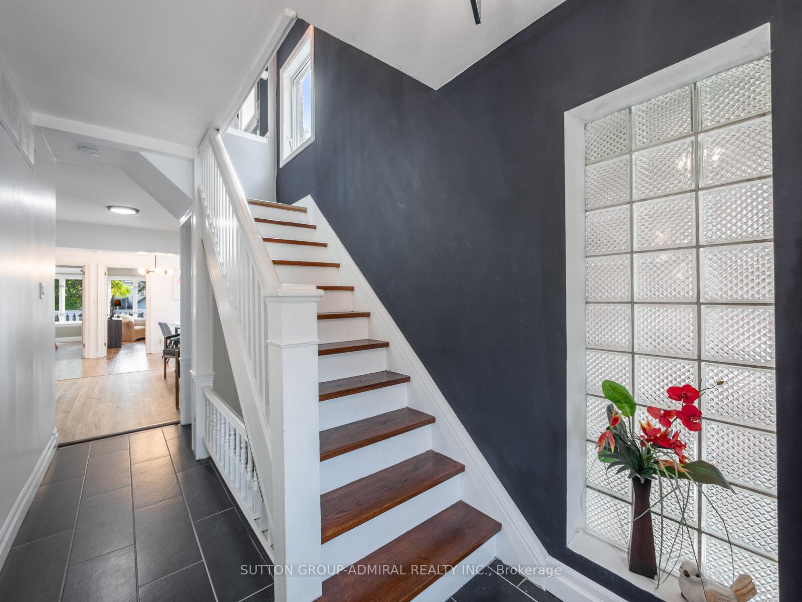Photo 13 of 759 Eglinton Avenue E, Toronto, Leaside — HOMEH