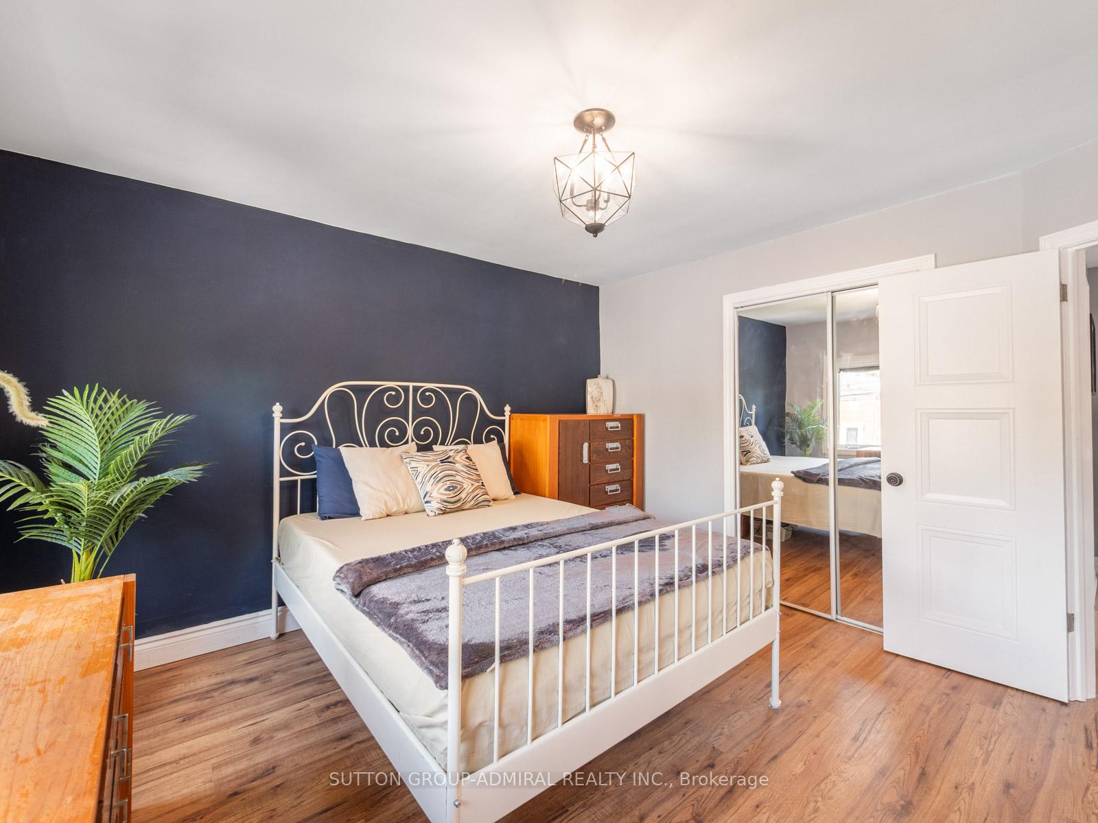 Photo 16 of 759 Eglinton Avenue E, Toronto, Leaside — HOMEH