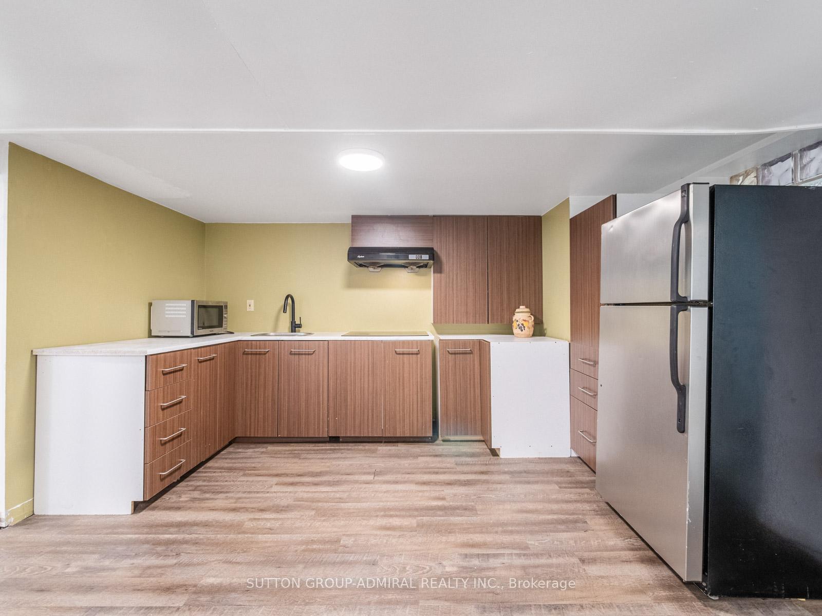 Photo 35 of 759 Eglinton Avenue E, Toronto, Leaside — HOMEH