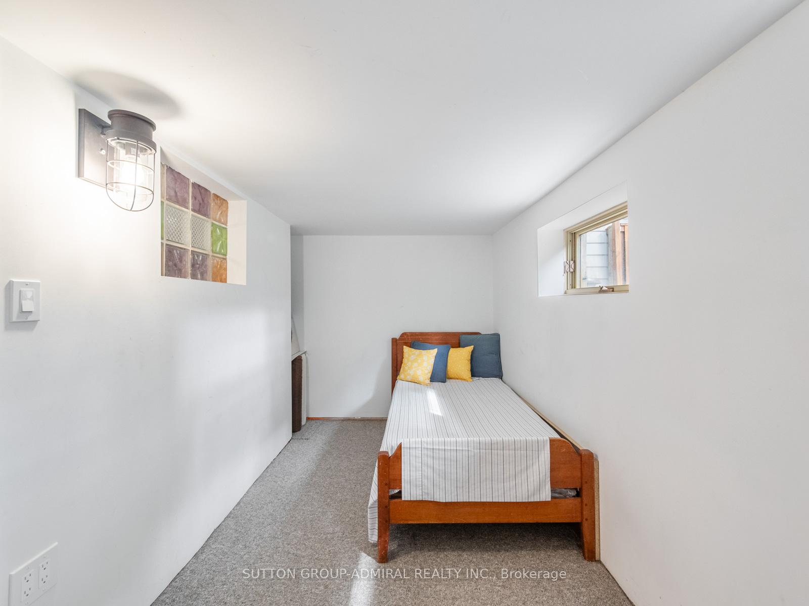 Photo 37 of 759 Eglinton Avenue E, Toronto, Leaside — HOMEH