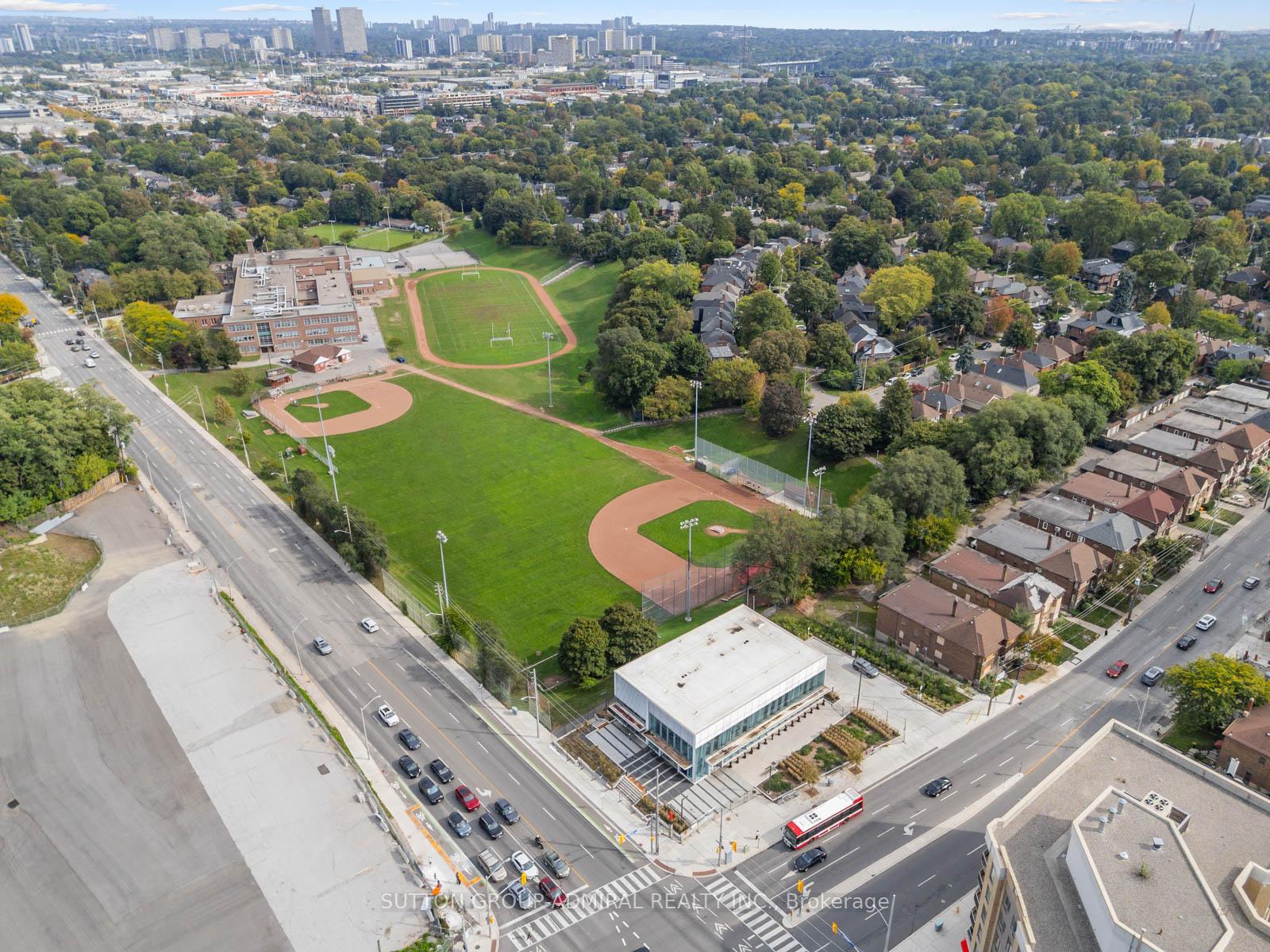 Photo 48 of 759 Eglinton Avenue E, Toronto, Leaside — HOMEH