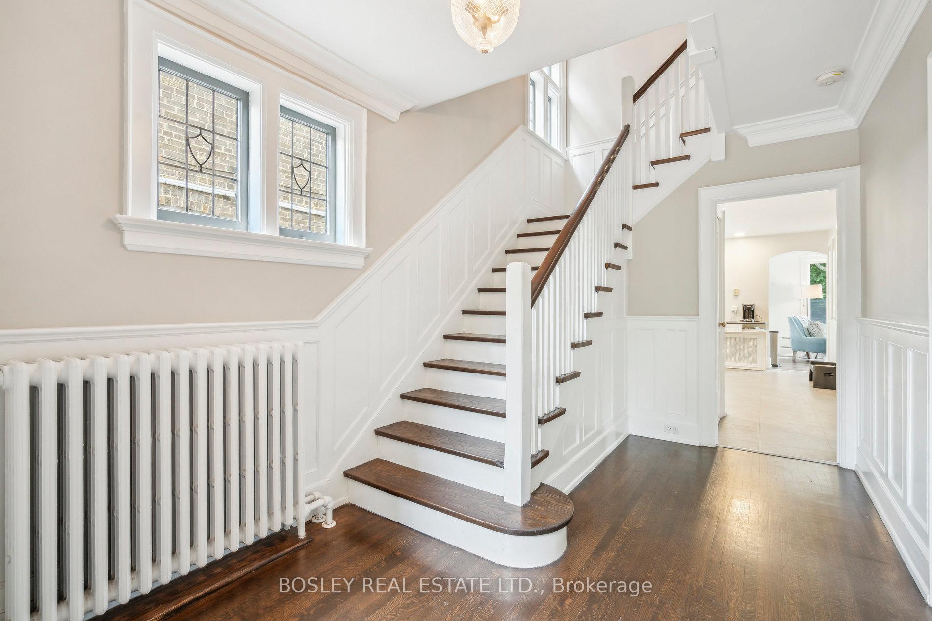 Photo 18 of 294 Douglas Drive, Toronto, Rosedale-Moore Park — HOMEH