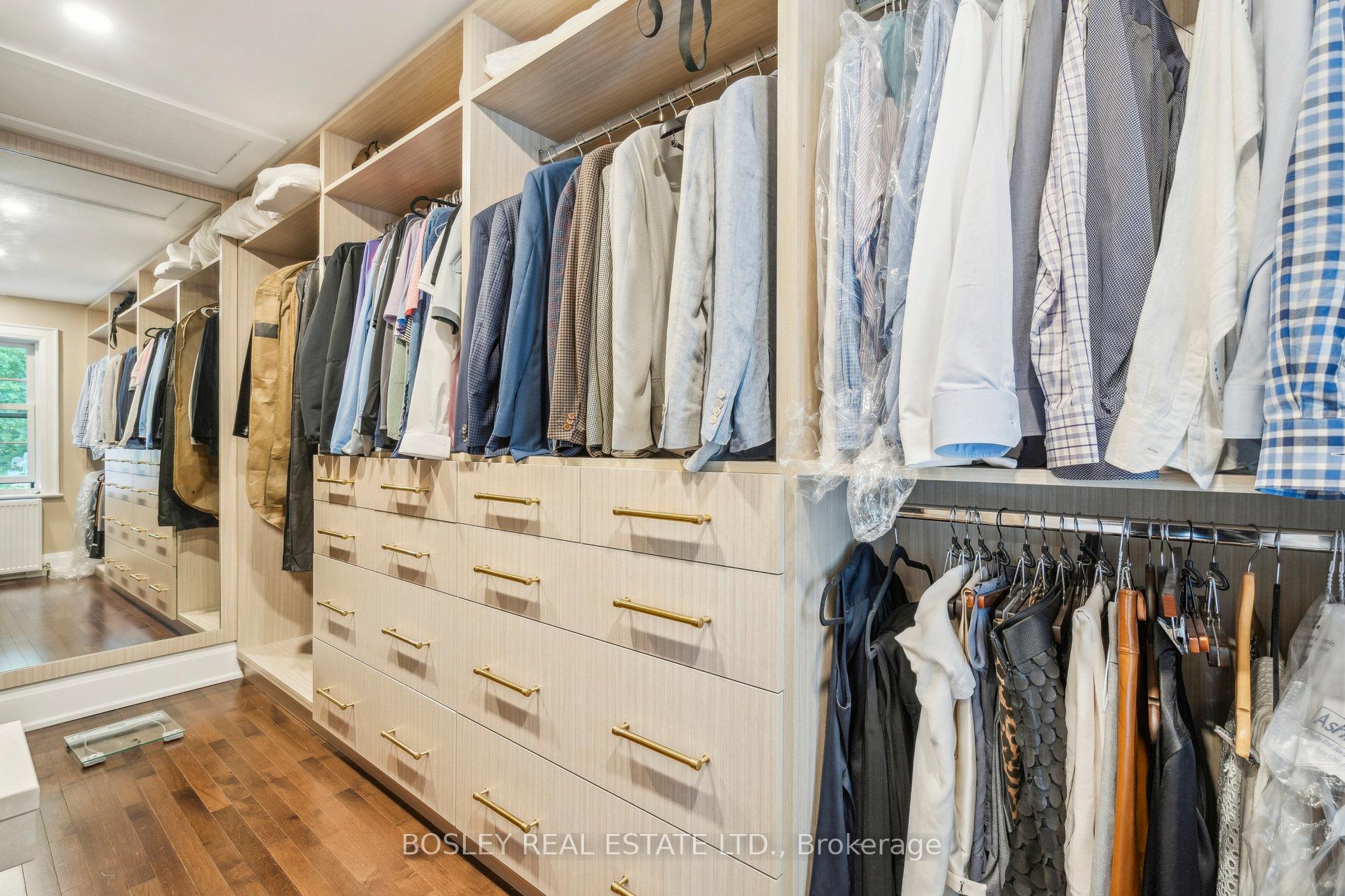 Photo 24 of 294 Douglas Drive, Toronto, Rosedale-Moore Park — HOMEH